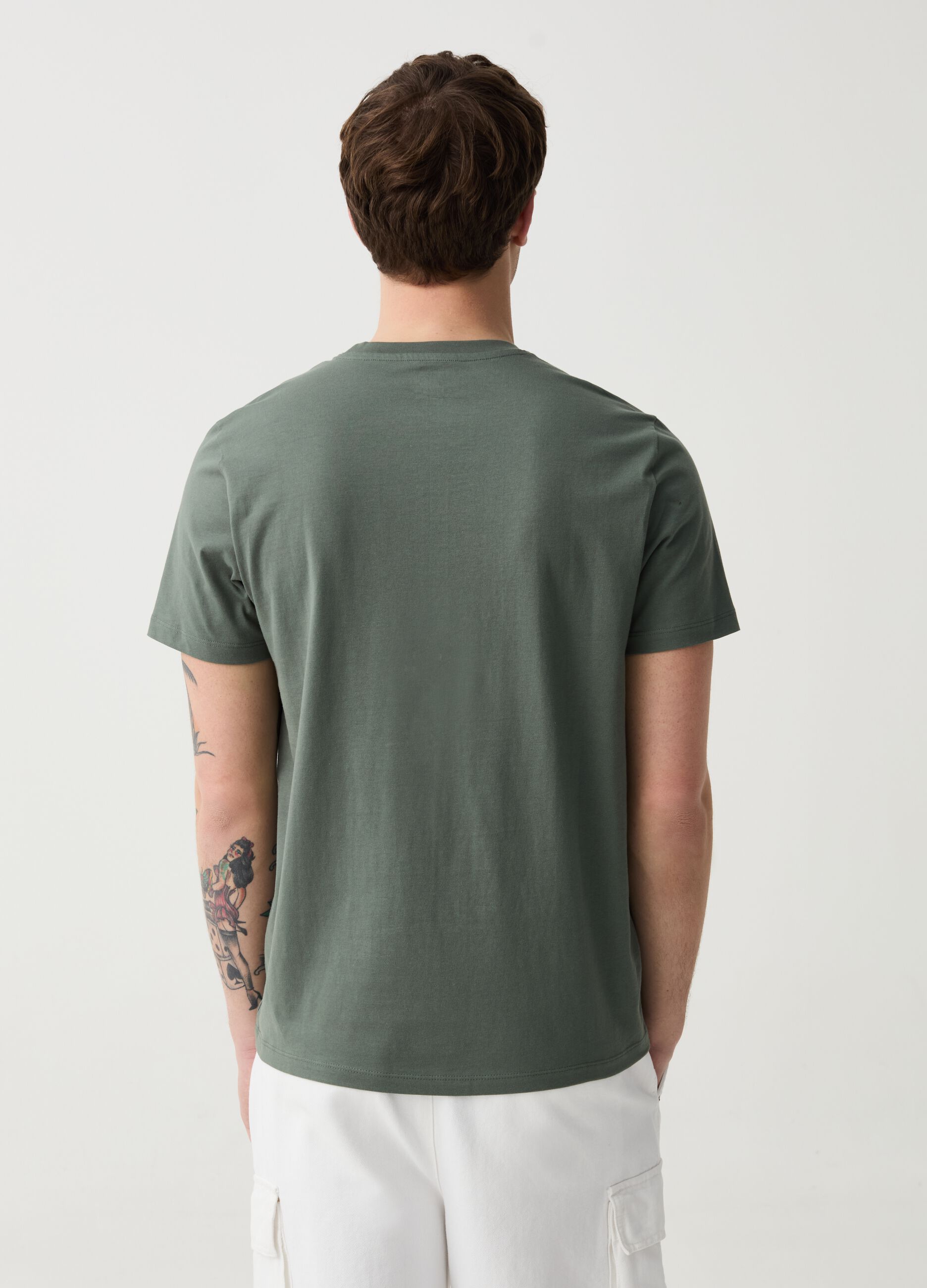 T-shirt in cotone bio con scollo rotondo