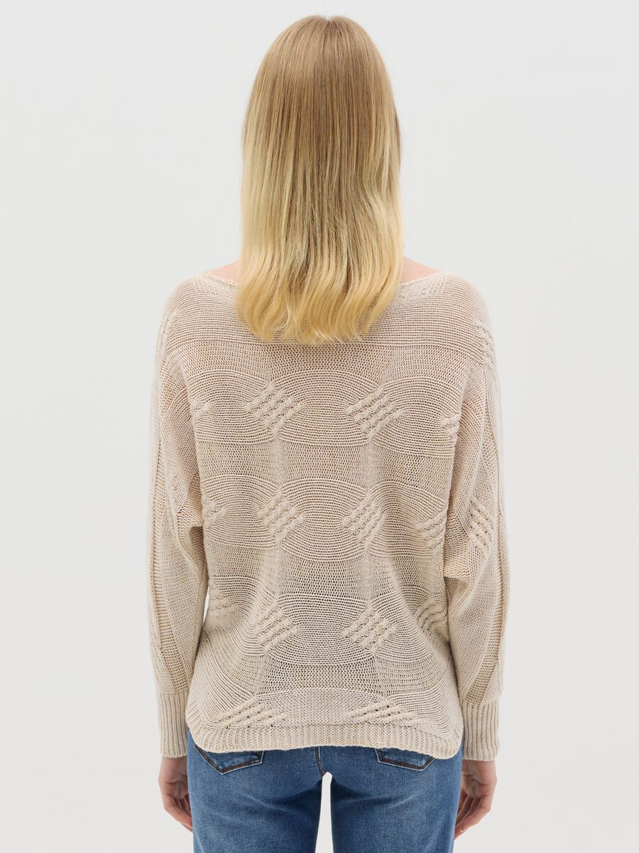 Beige long-sleeved top with design_3