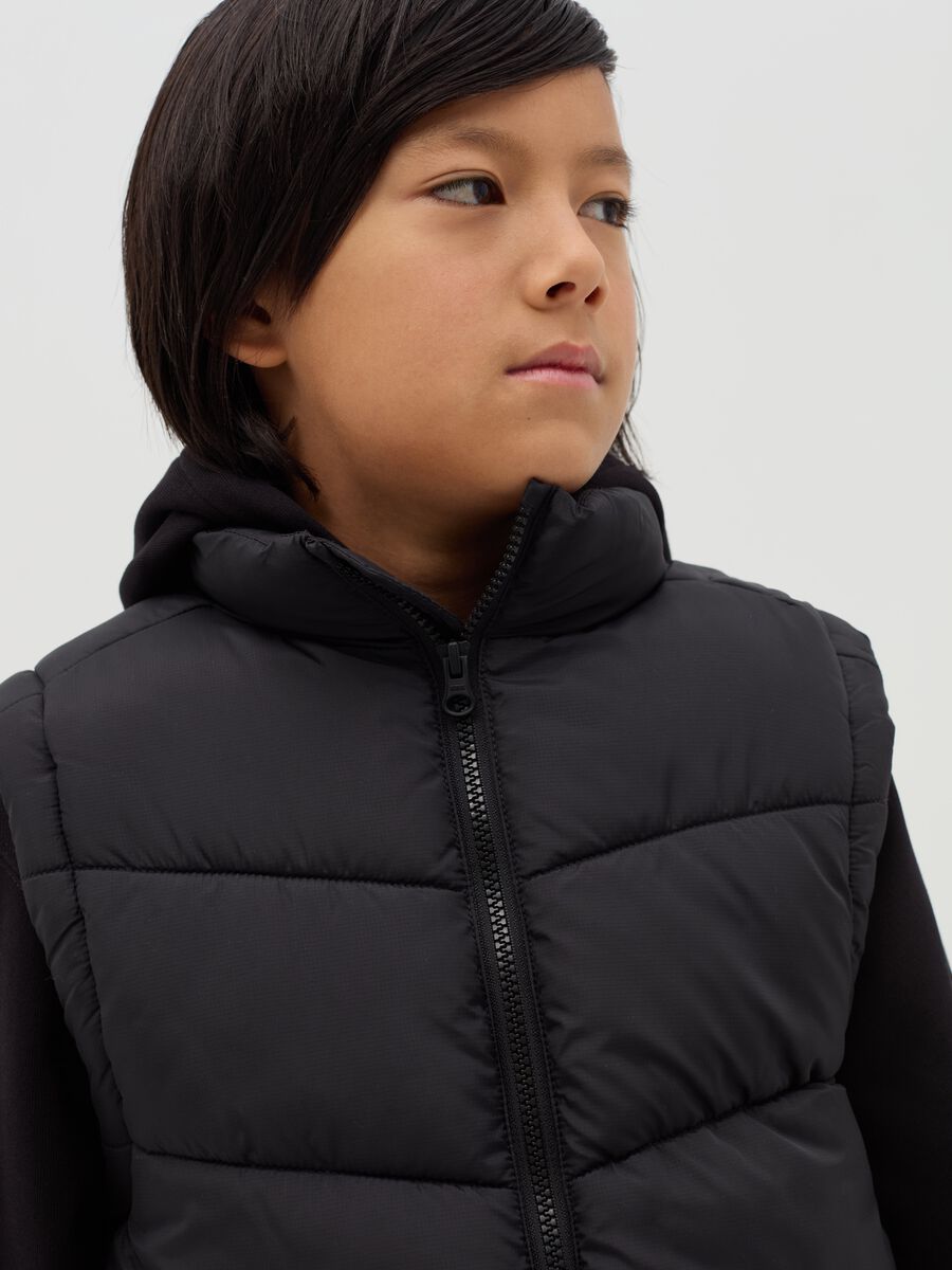 Full-zip quilted gilet with ripstop weave_1