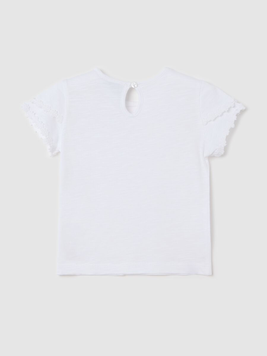 White cotton T-shirt with crochet flowers_1