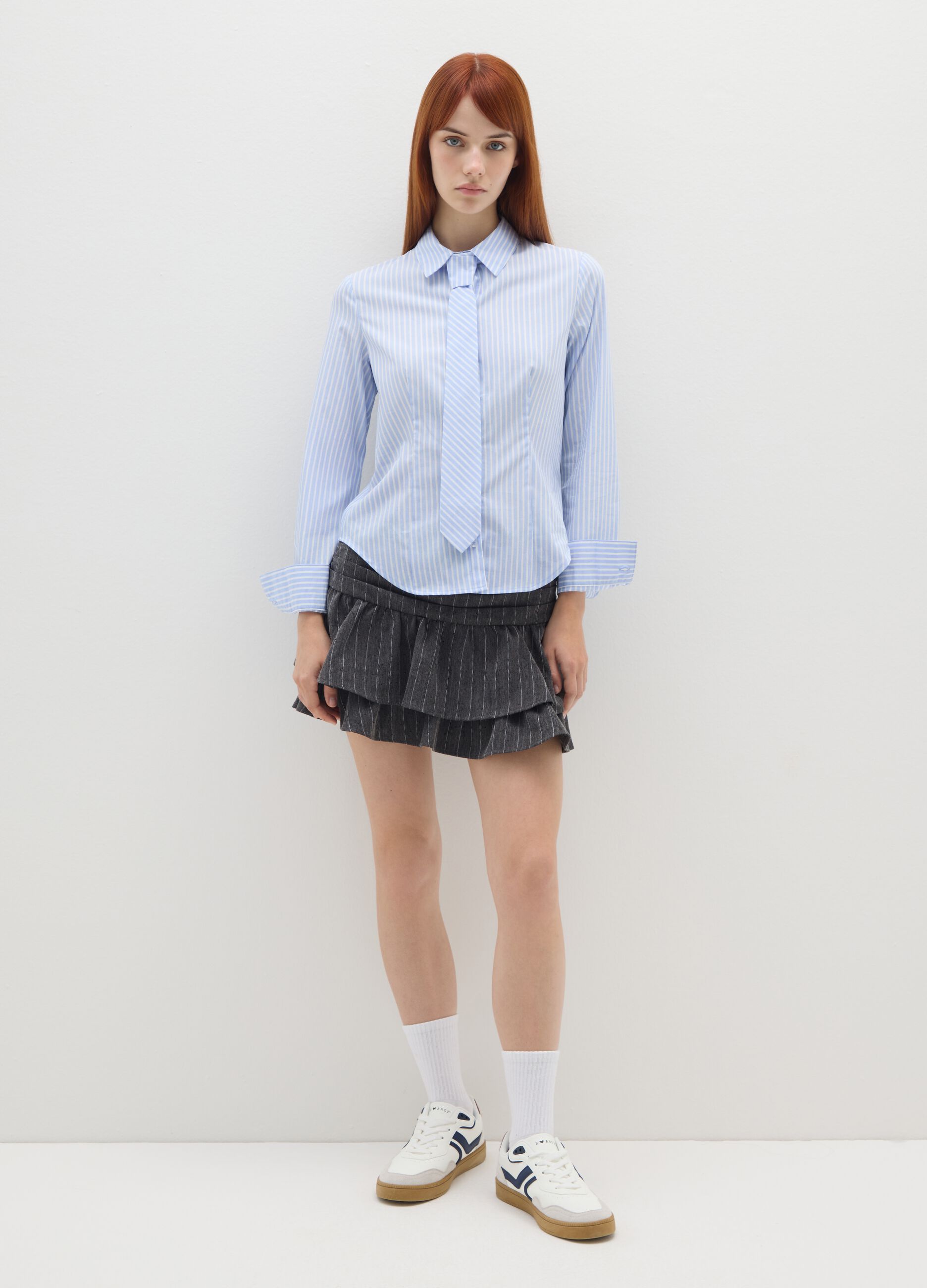 Slim fit shirt with white and blue stripes in pure cotton