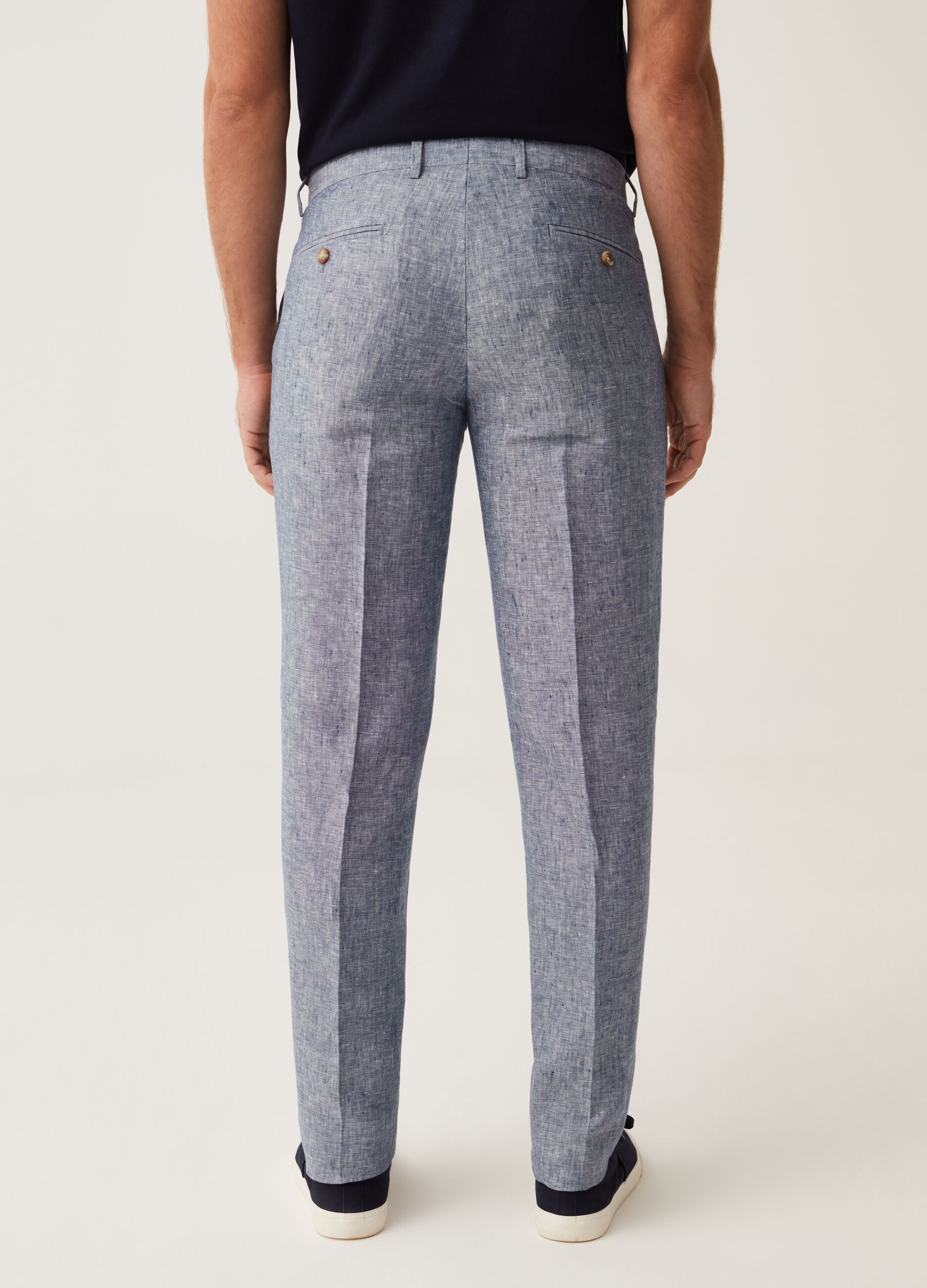Pantalone slim fit in lino blu chambray