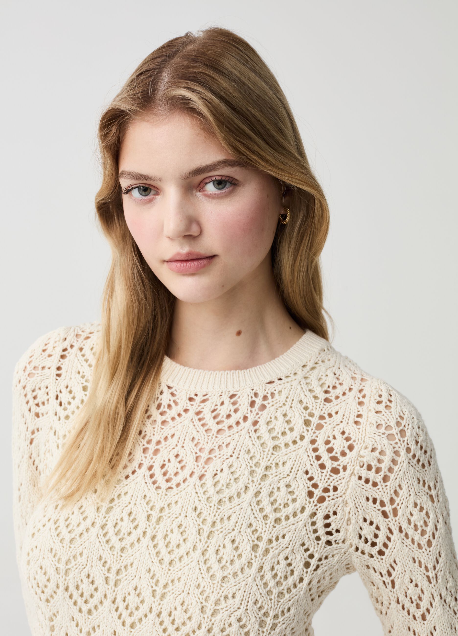 Crochet top with long sleeves
