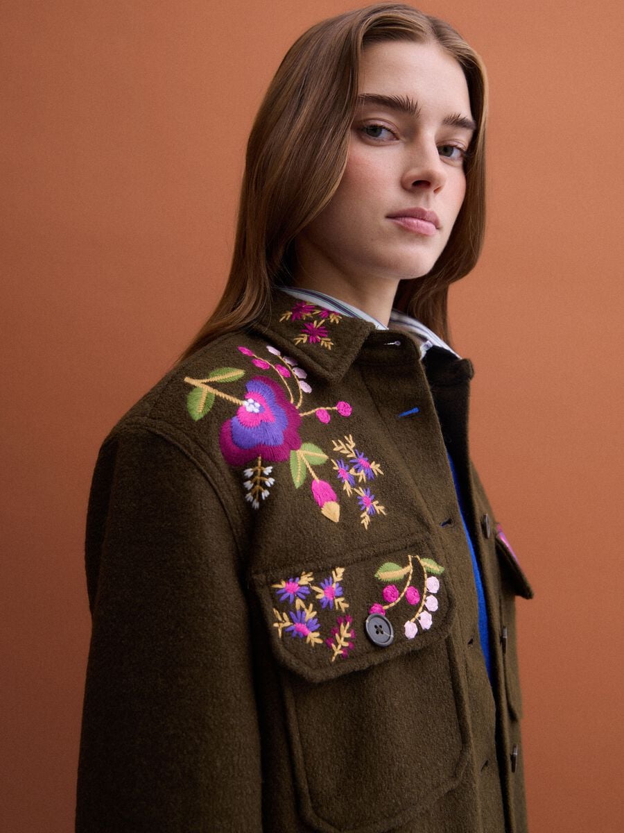 Brown wool-blend blazer with floral embroidery_3