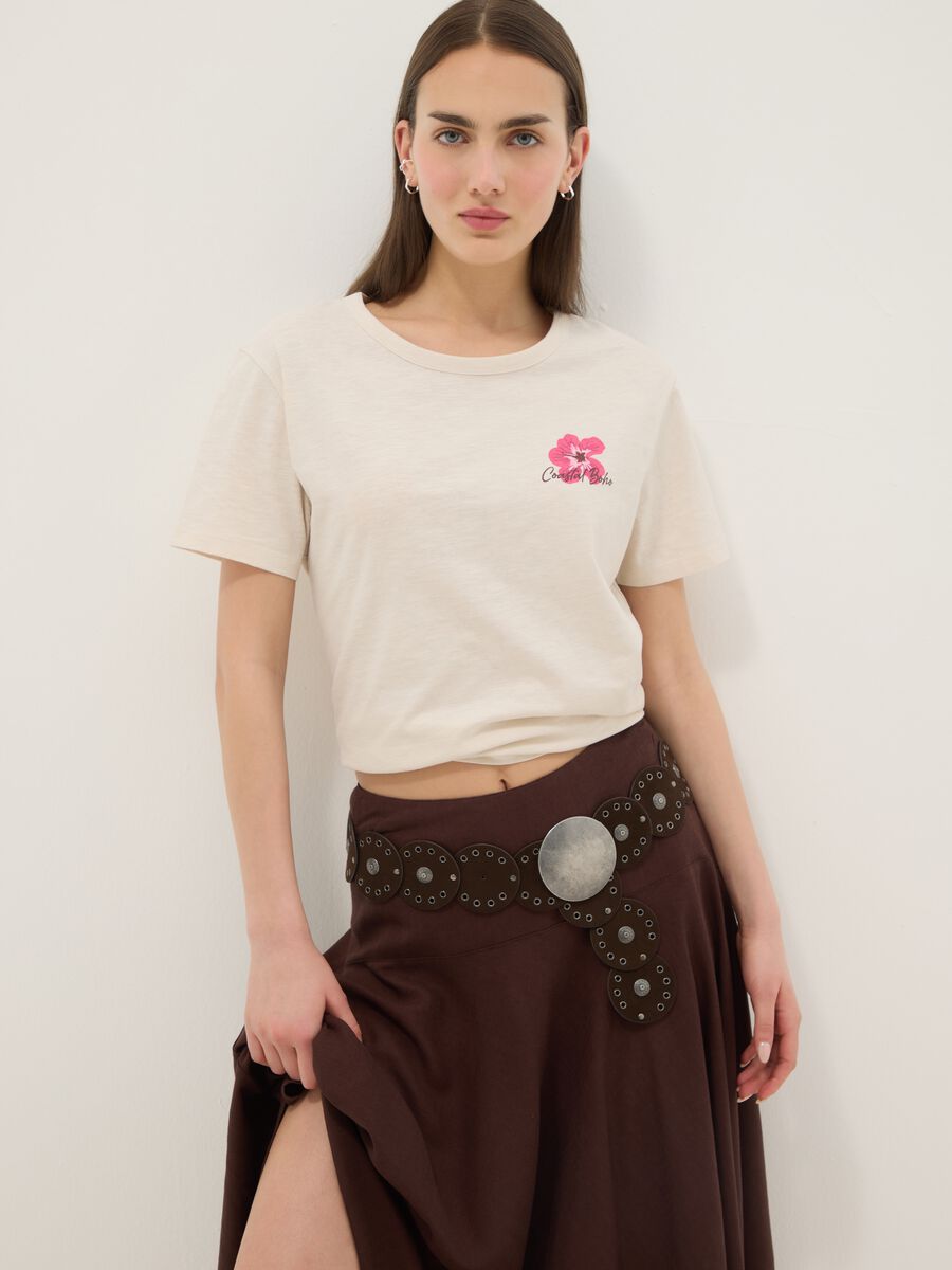 T-shirt beige in puro cotone relaxed fit con stampa floreale_0