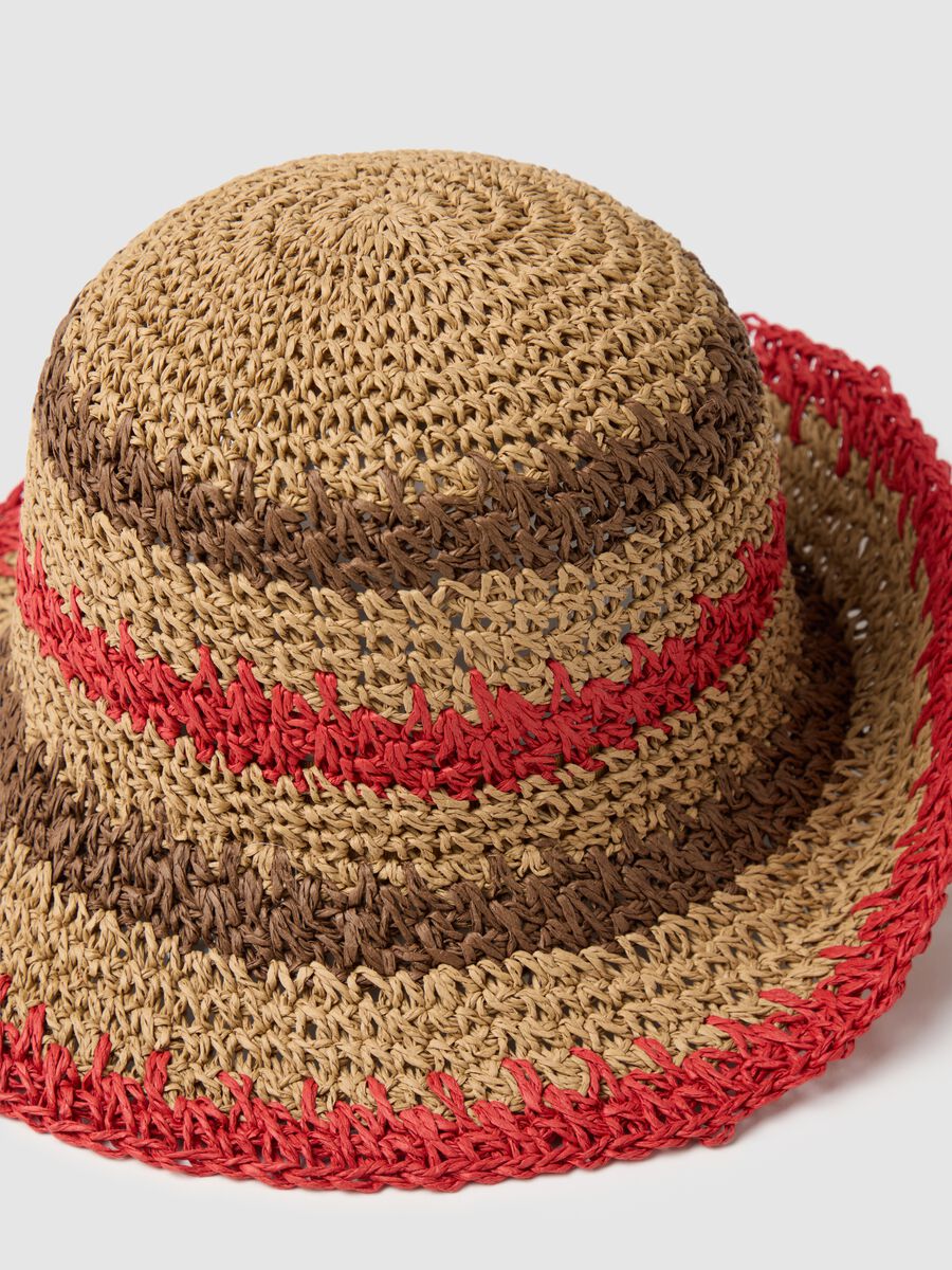 Women's hat with brown and red stripes_1