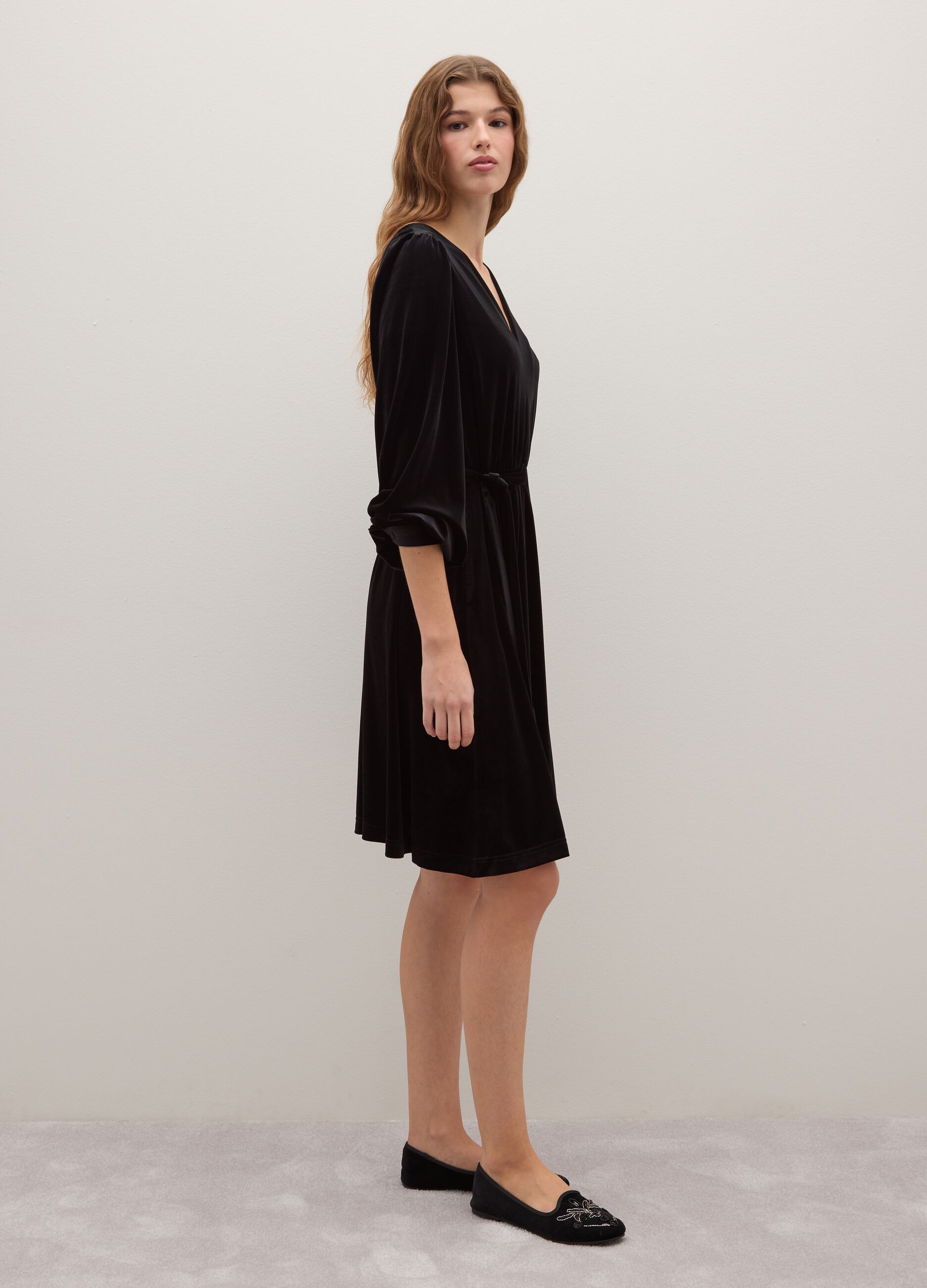 Black regular fit dress with belt