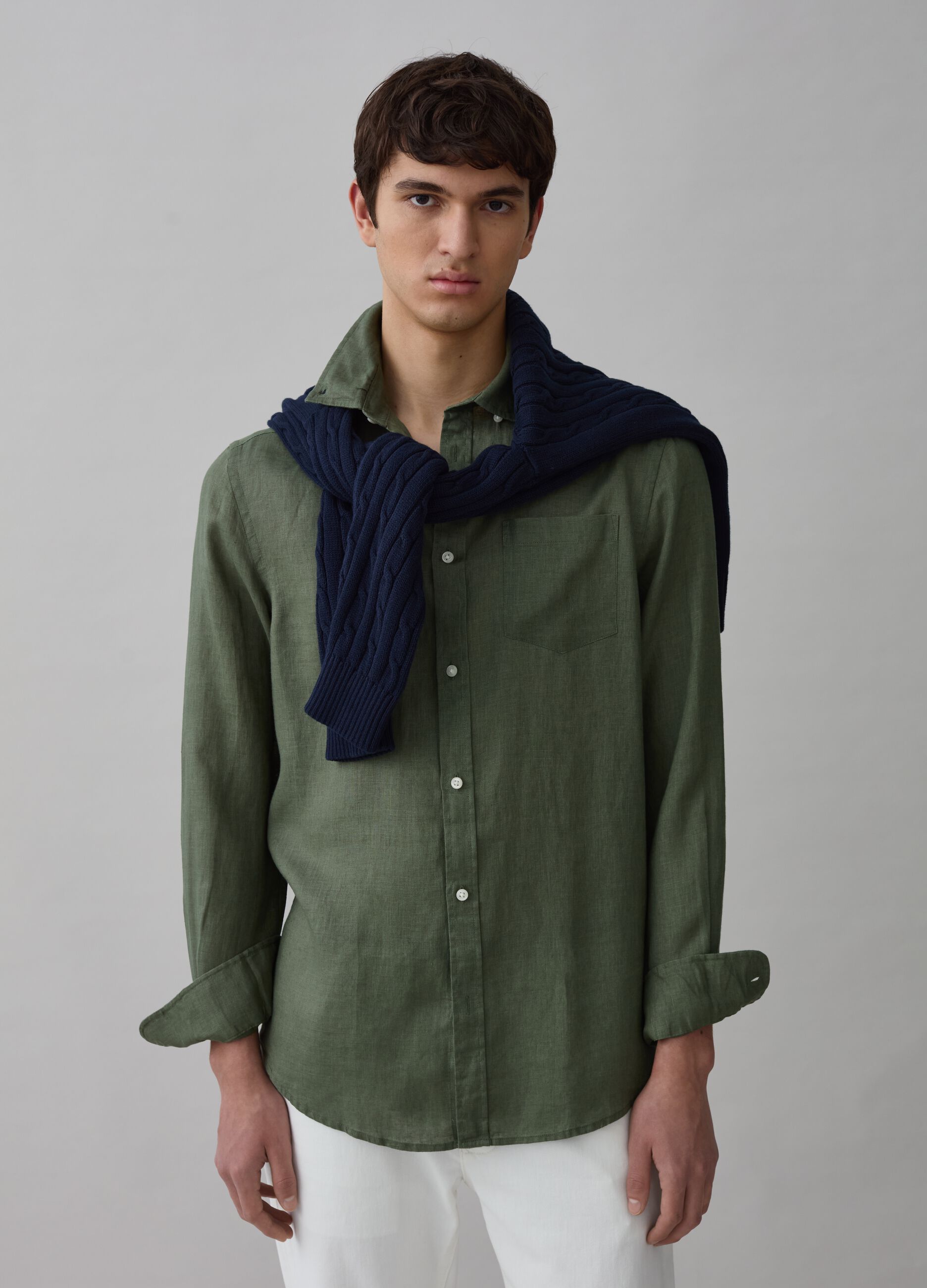 Regular-fit shirt in linen with pocket