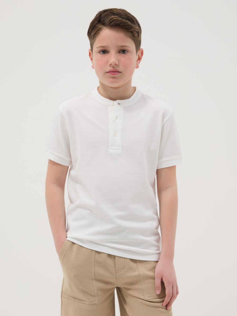 Polo in puro cotone bianca da ragazzo regular fit con collo coreano_0