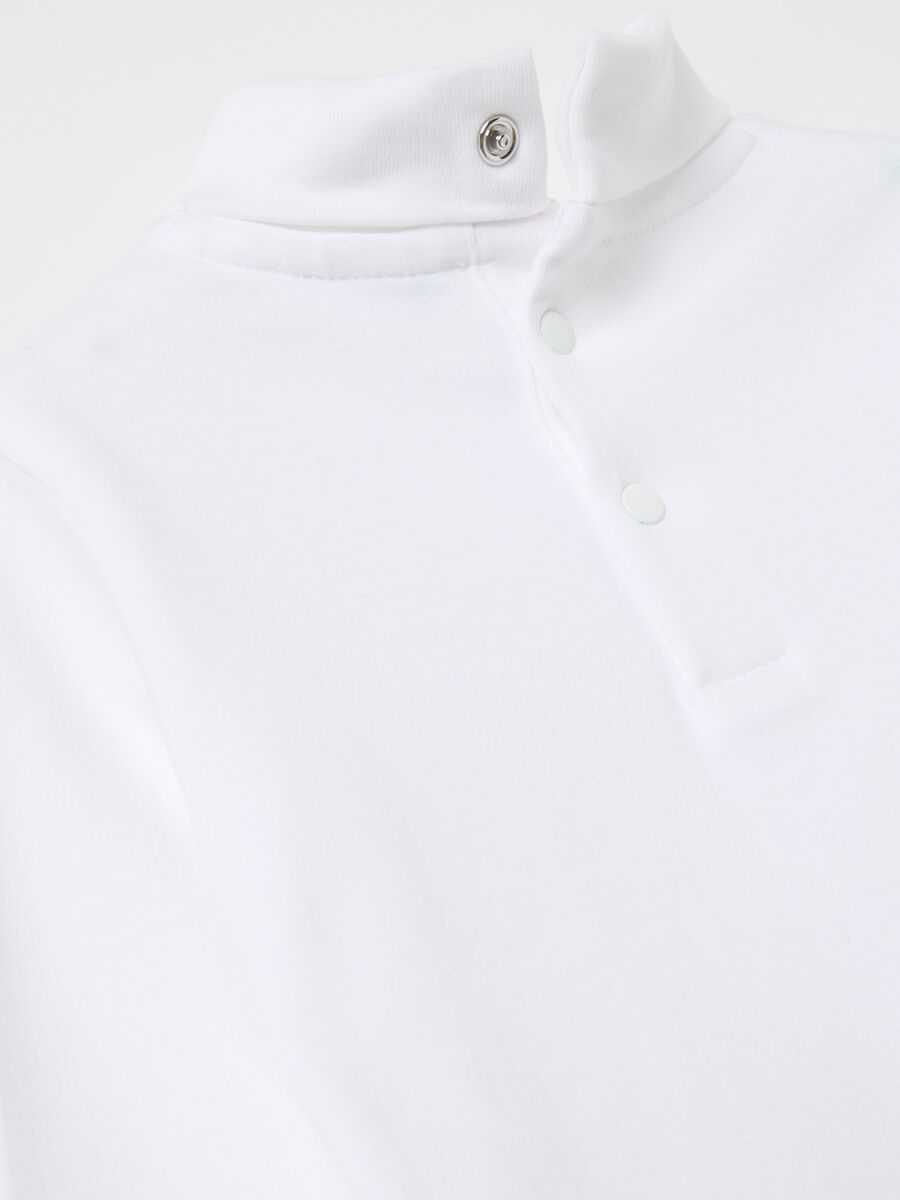 Cotton T-shirt with high neck and print_3