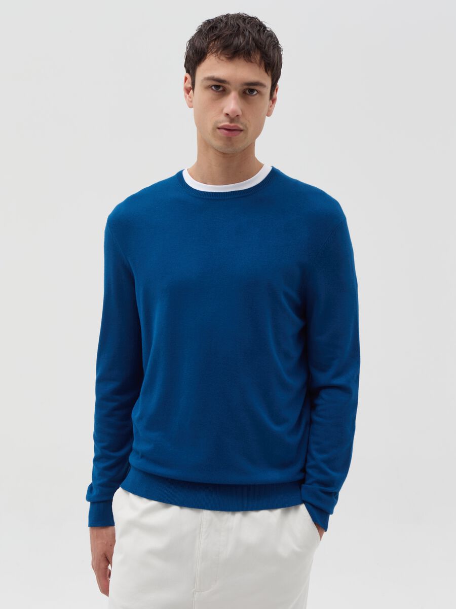 Round neck pullover_0