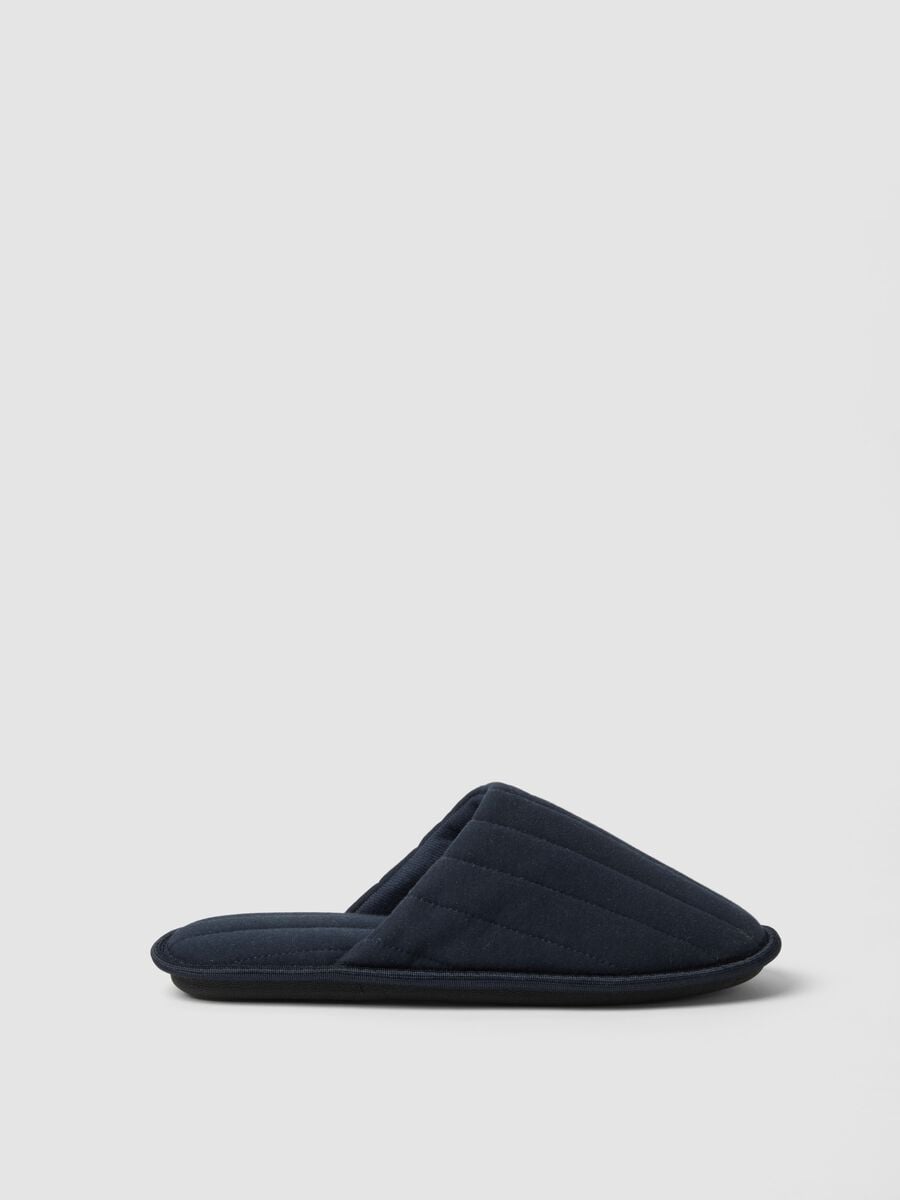 Pantofole blu imbottite da casa_0