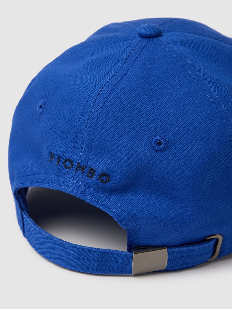 Blue pure cotton cap with adjustable visor and embroidered P_1