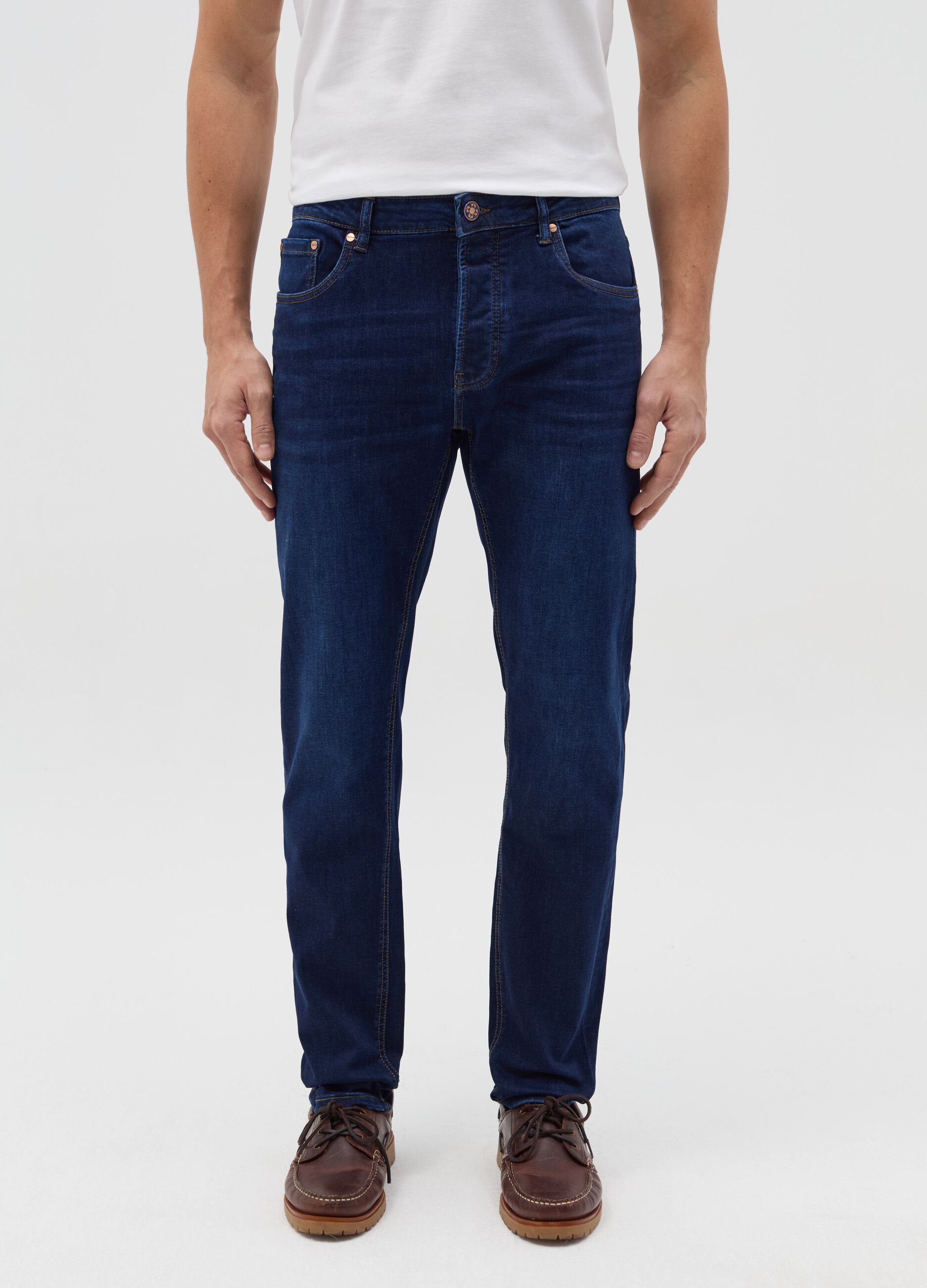 Stretch slim-fit rinsed jeans
