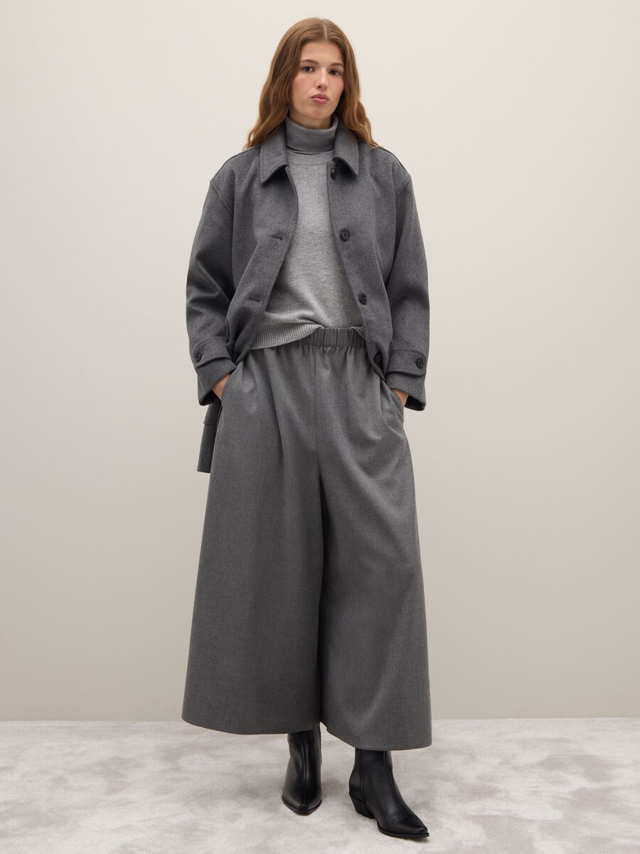 Grey wide-leg trousers with relaxed fit_1