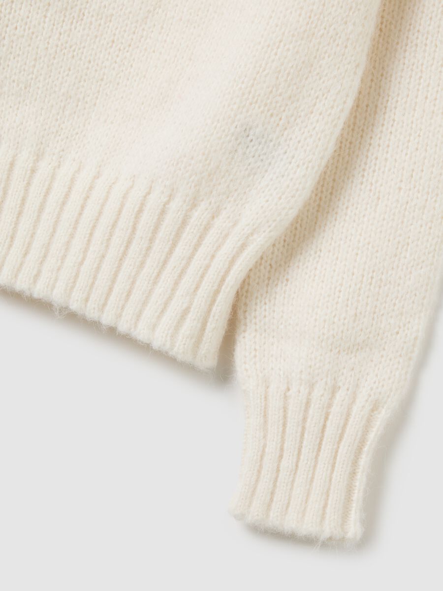 White Boat Neck Pullover_5