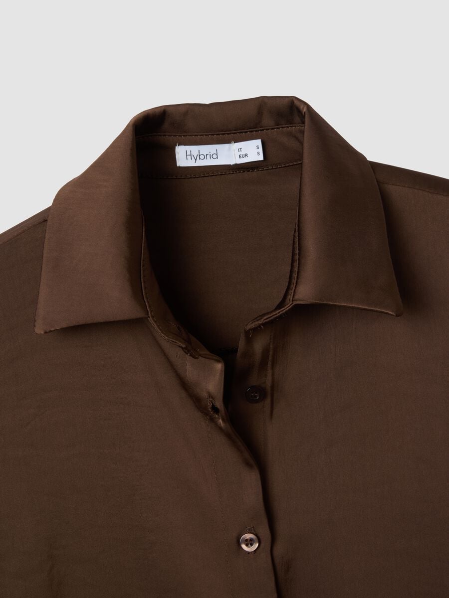 Camicia marrone regular fit con colletto classico_1