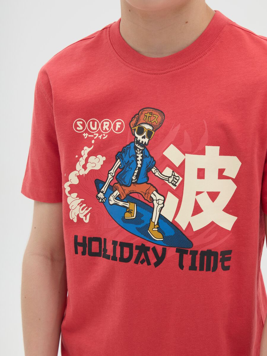T-shirt da ragazzo in puro cotone rossa regular fit con stampa_2