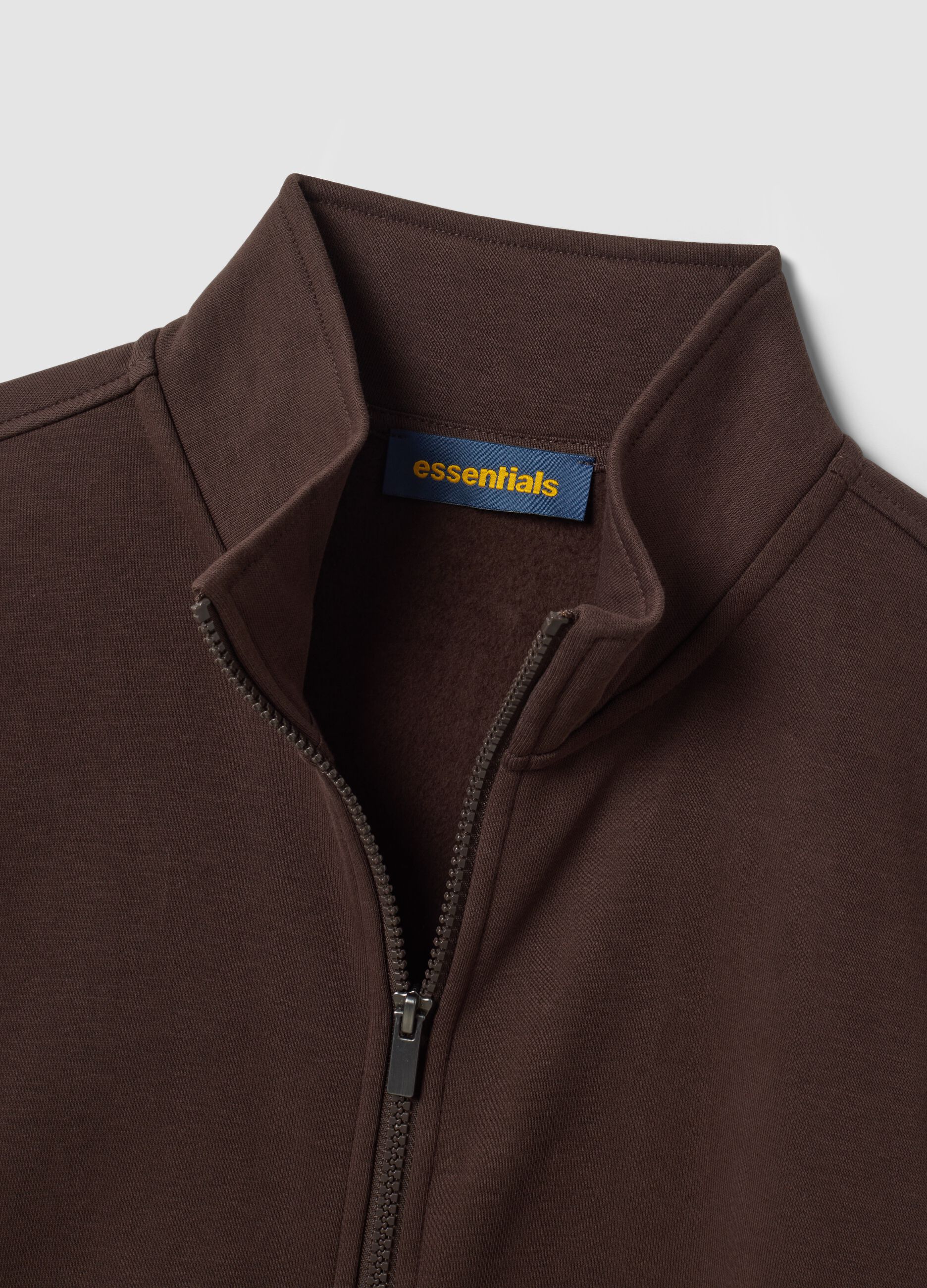 Felpa marrone in misto cotone con girocollo e zip regular fit