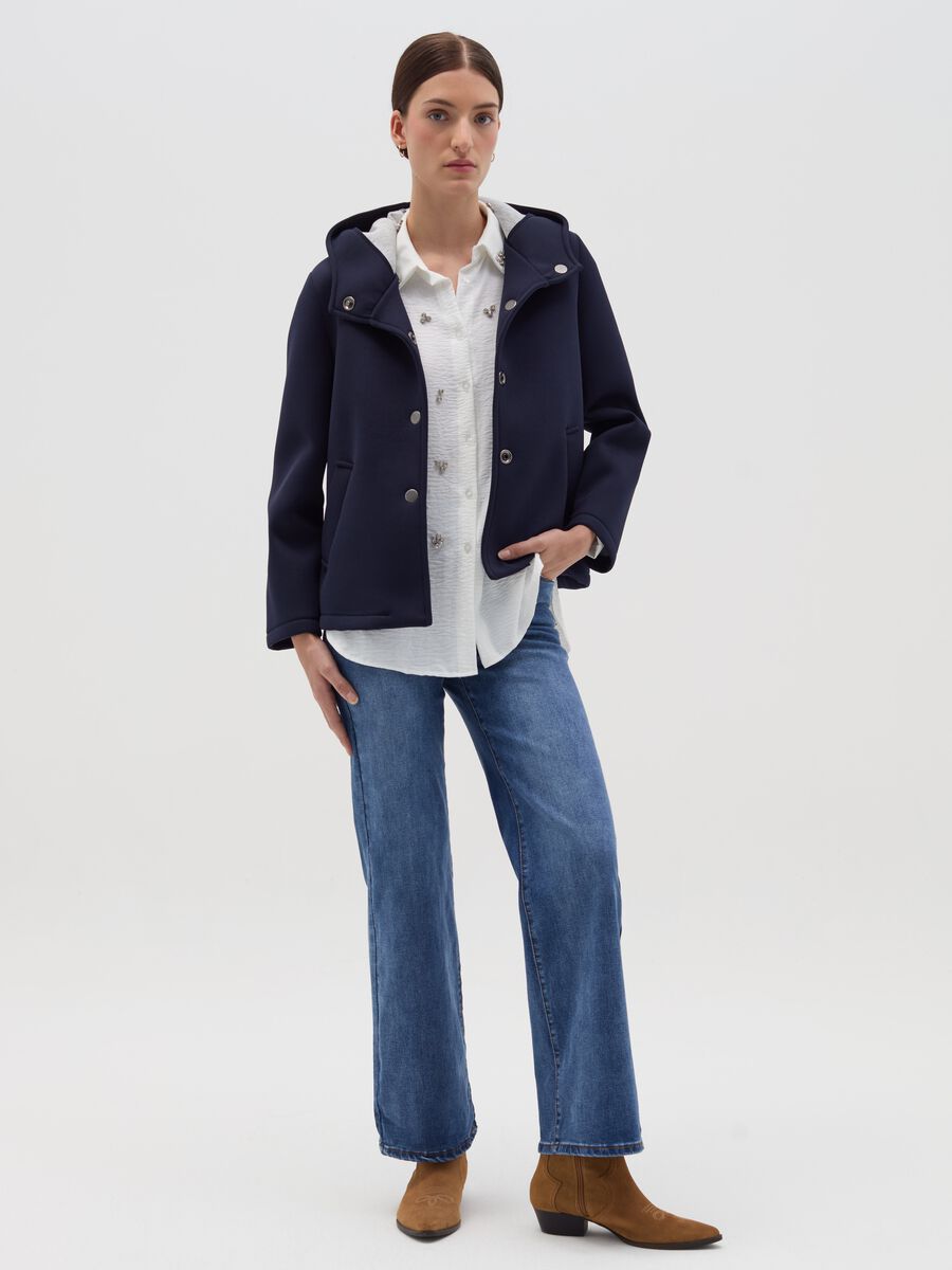 Short jacket with hood and buttons_1