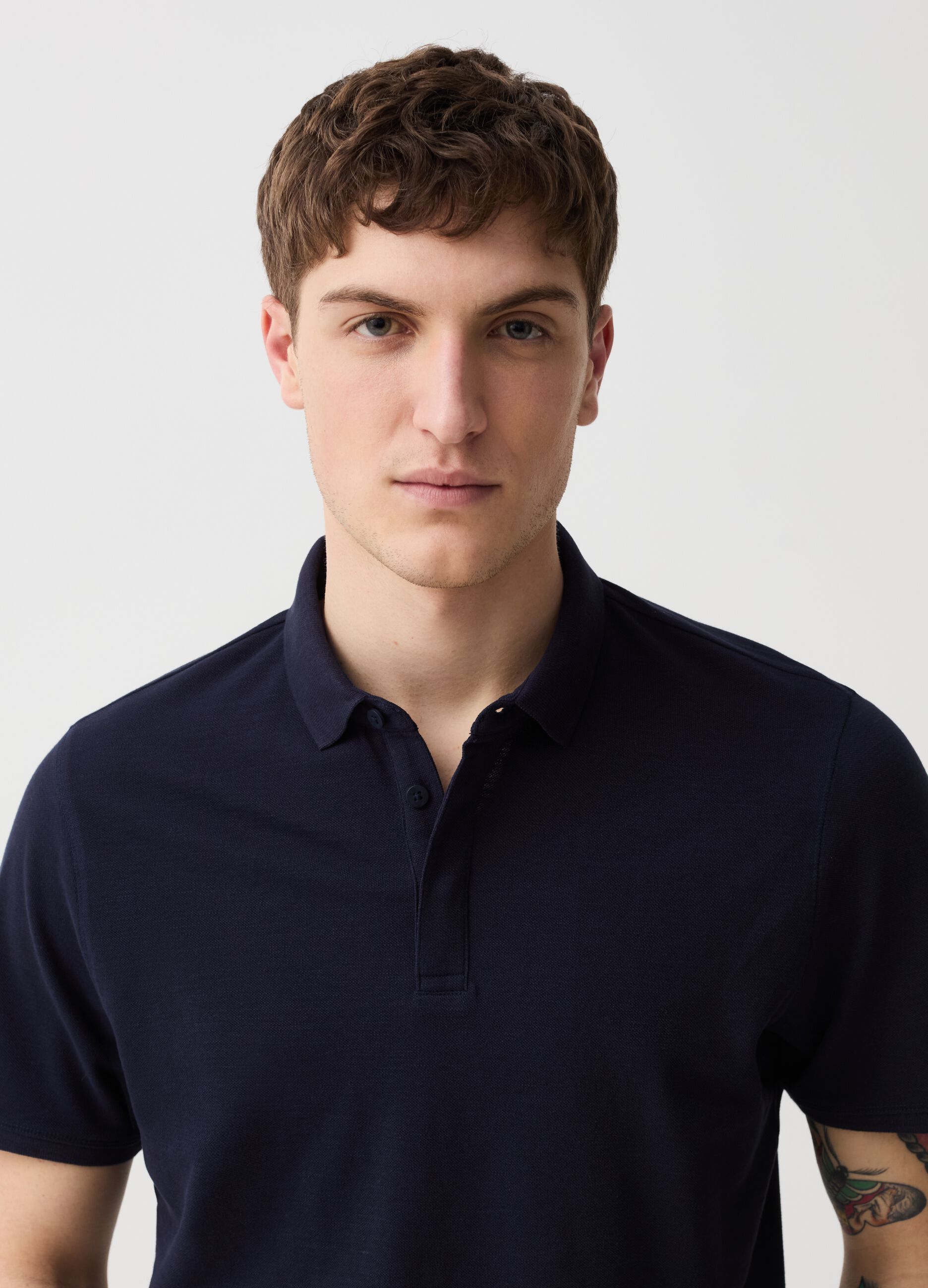 Solid colour piquet polo shirt