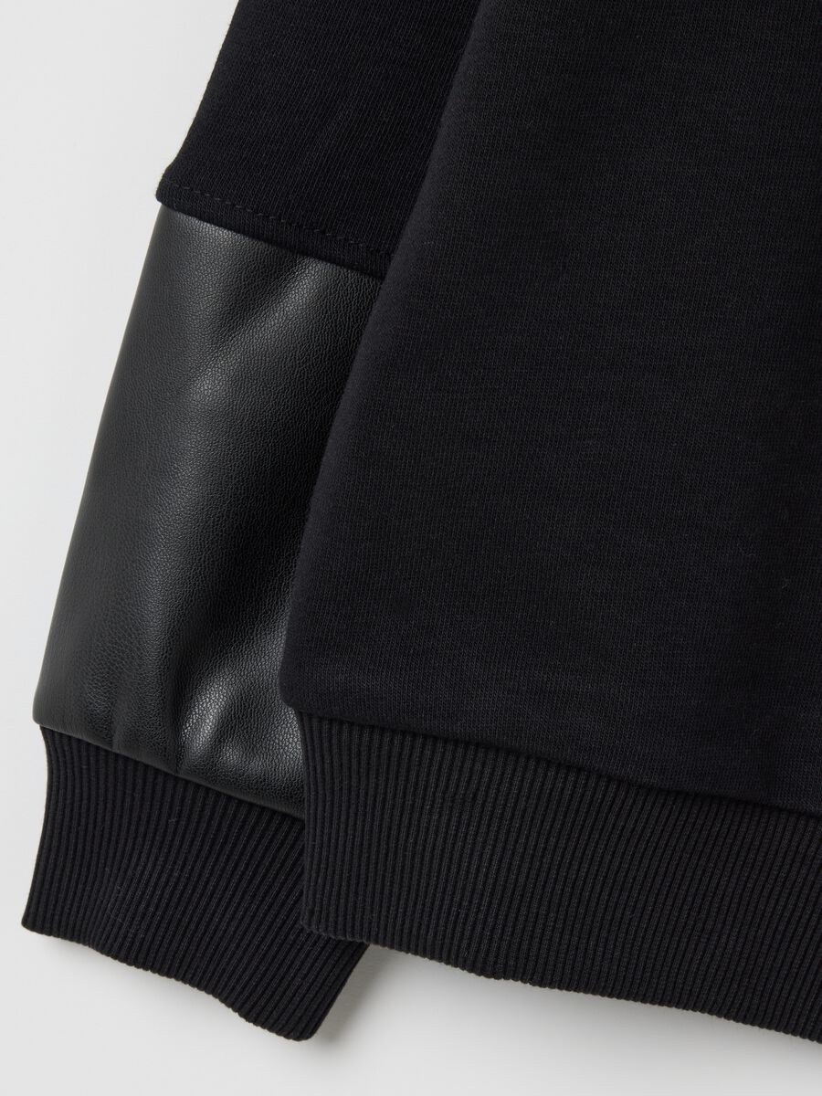 Black cotton blend sweatshirt for girls_3