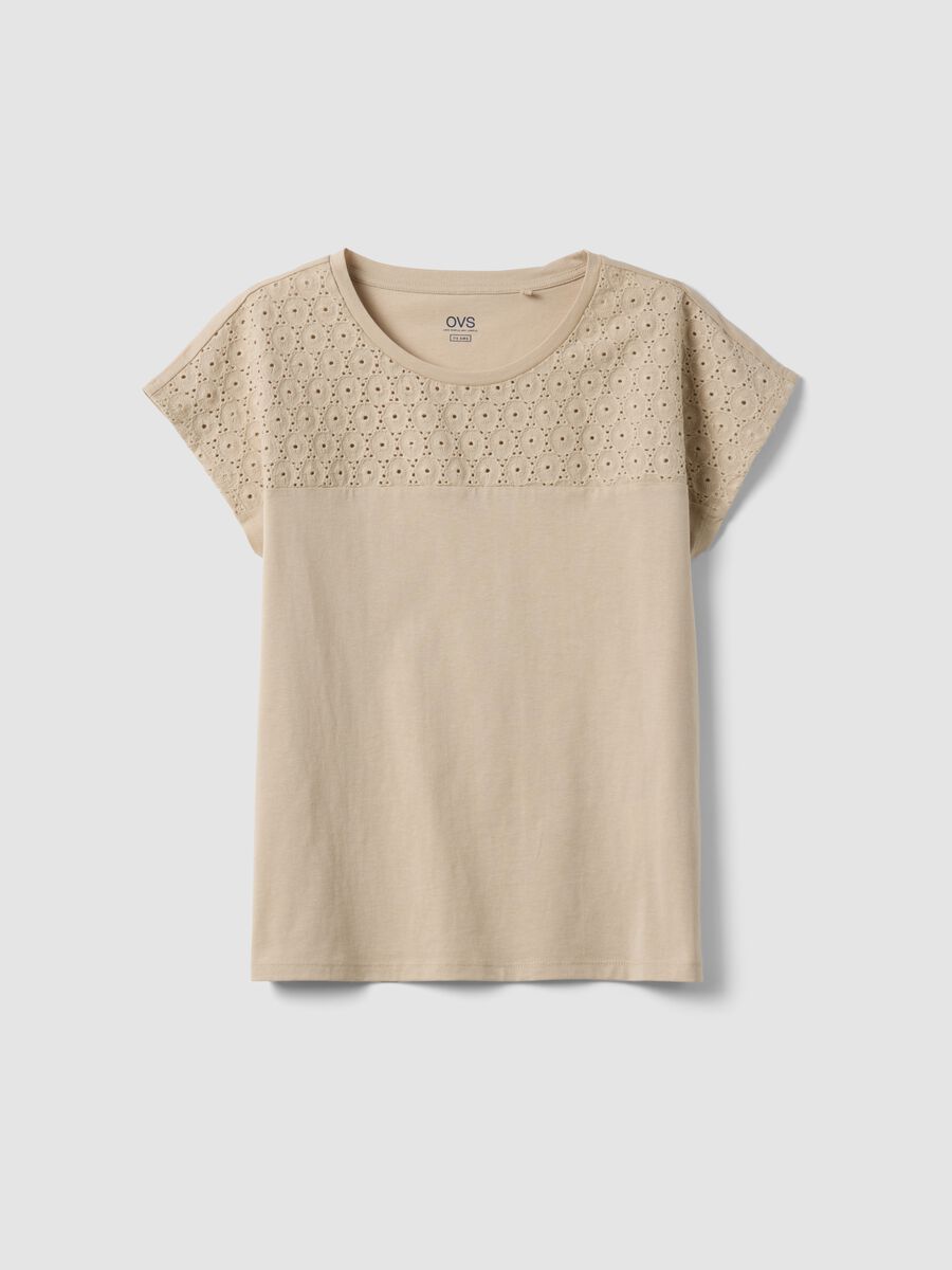 T-shirt beige in puro cotone con pizzo sangallo_4