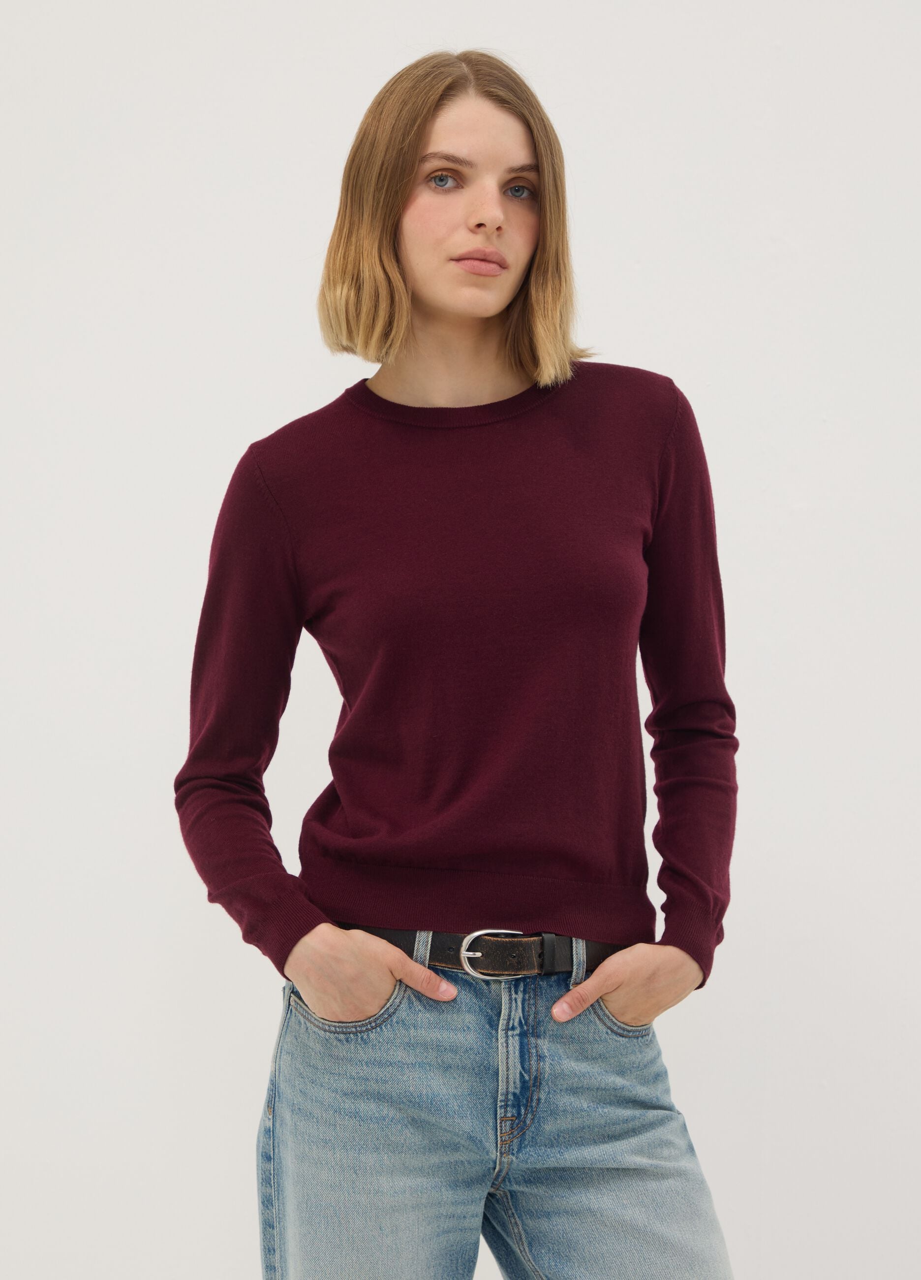 Burgundy crew-neck wool-blend jumper, regular fit