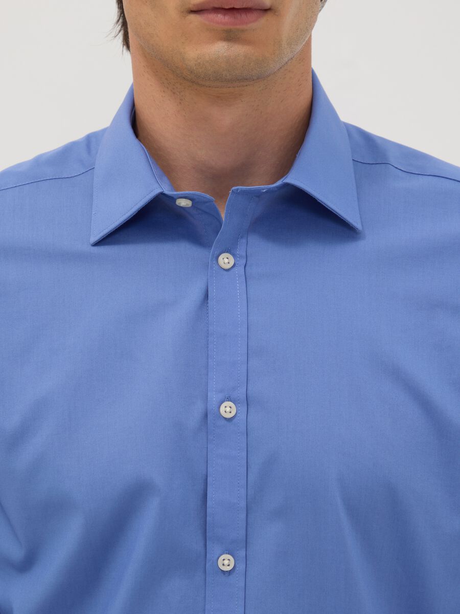 Blue slim-fit shirt with classic collar, easy-iron finish_1