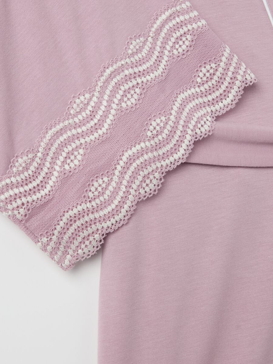 Modal robe with contrasting details_5