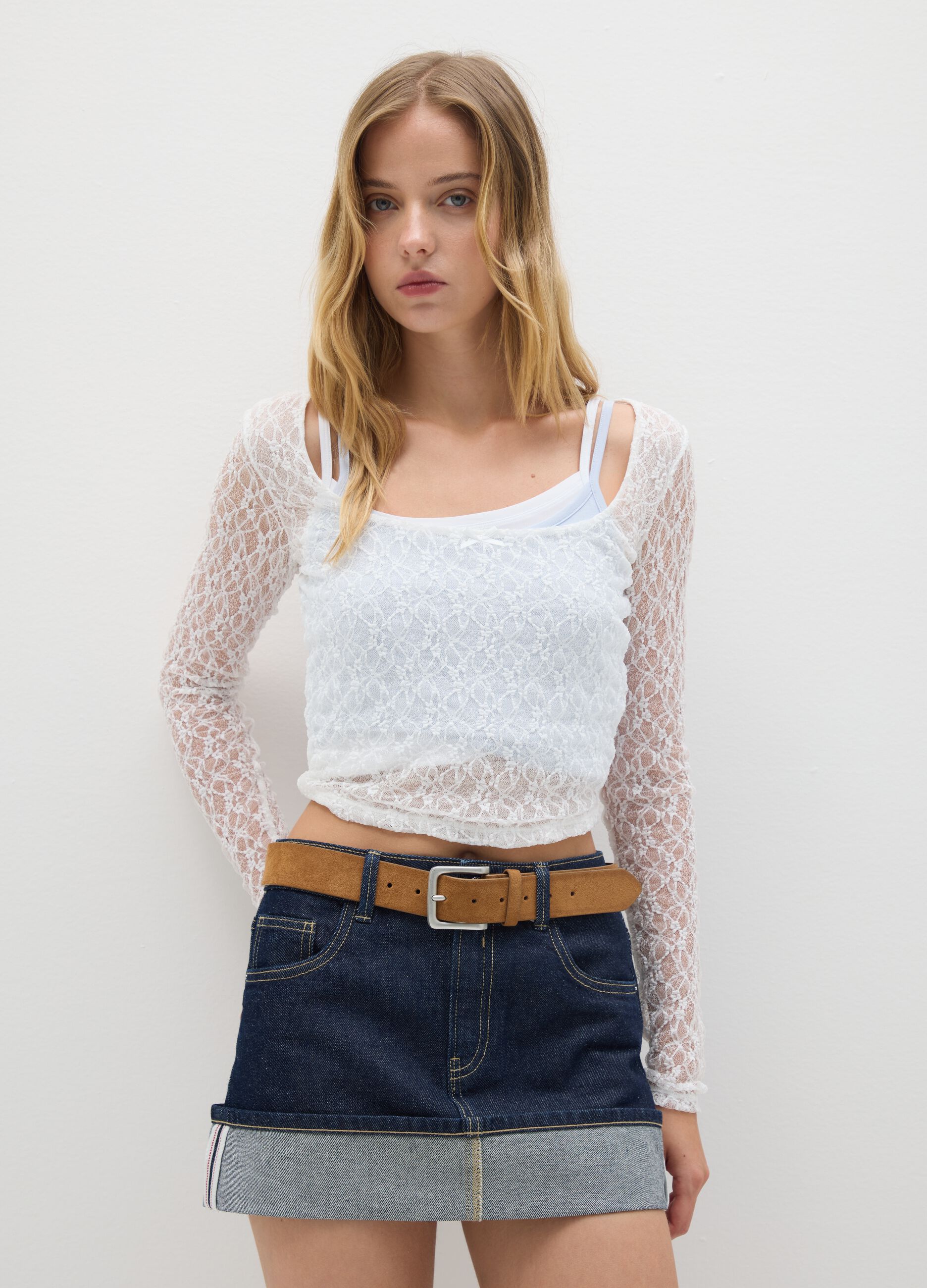 White long top in stretch fabric