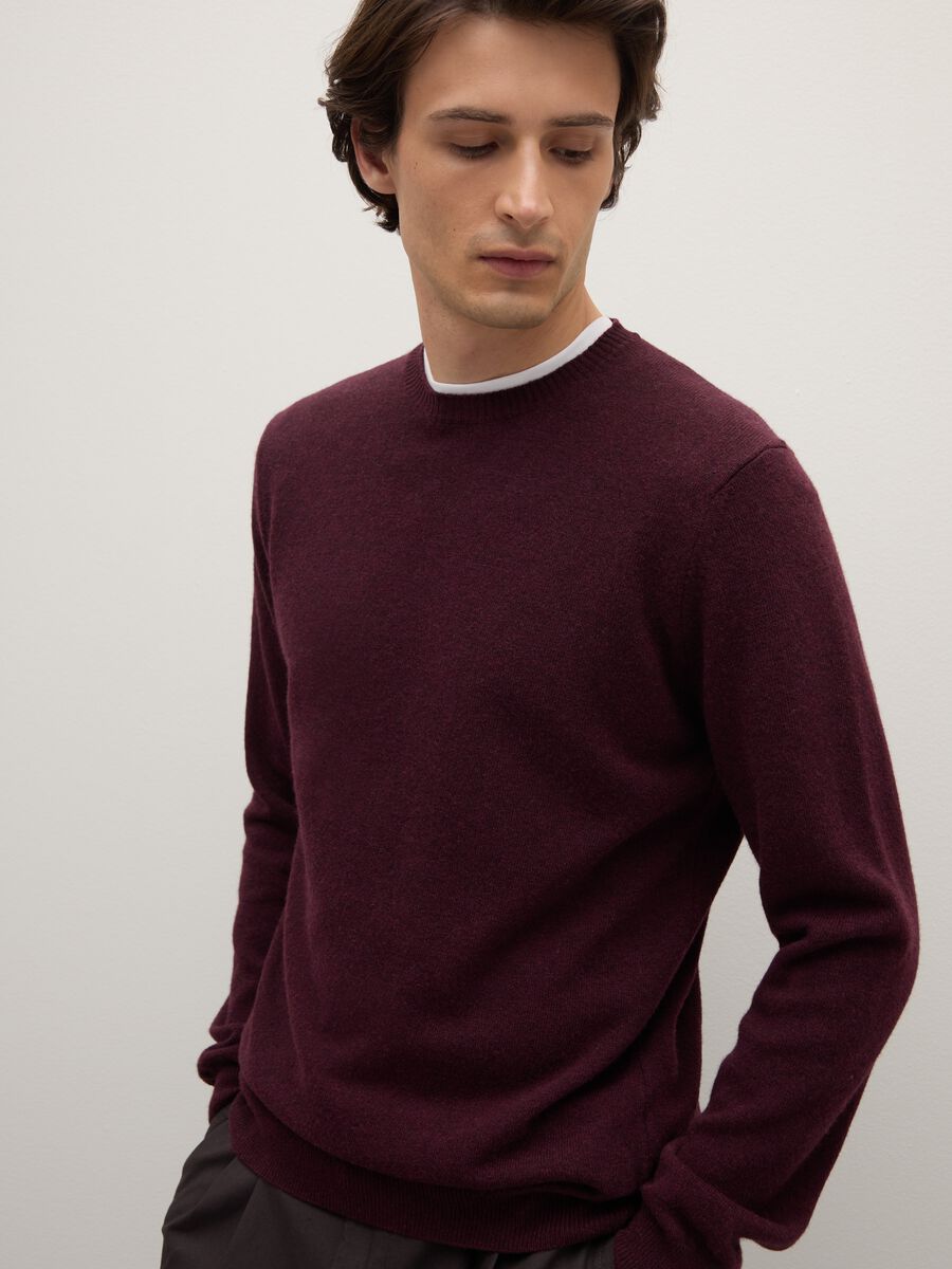 Pullover girocollo viola in puro lambswool regular fit_0