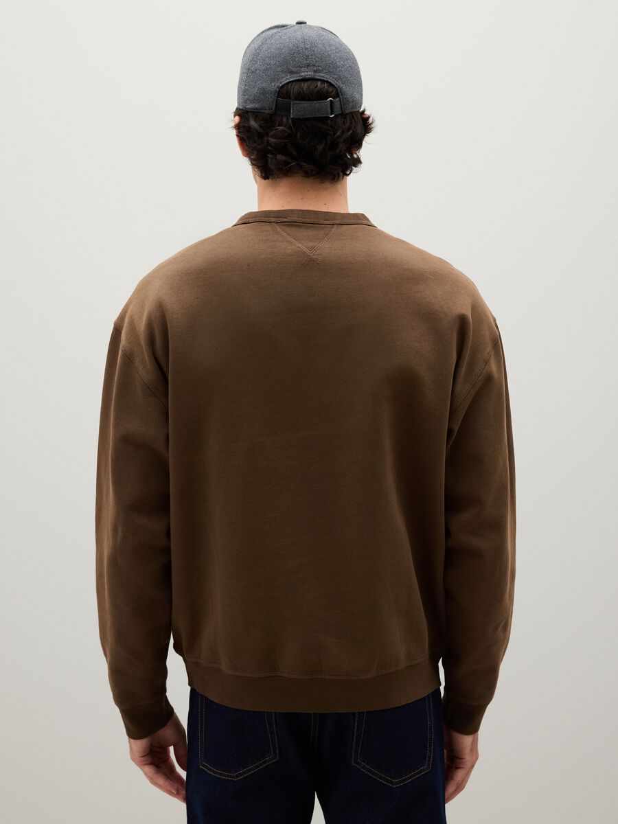 Brown pure cotton sweatshirt regular fit_3