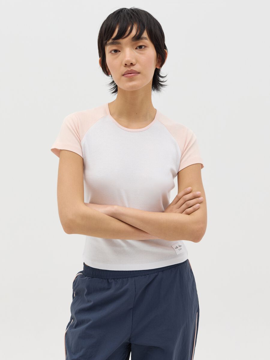 White T-shirt with pink raglan sleeves_0