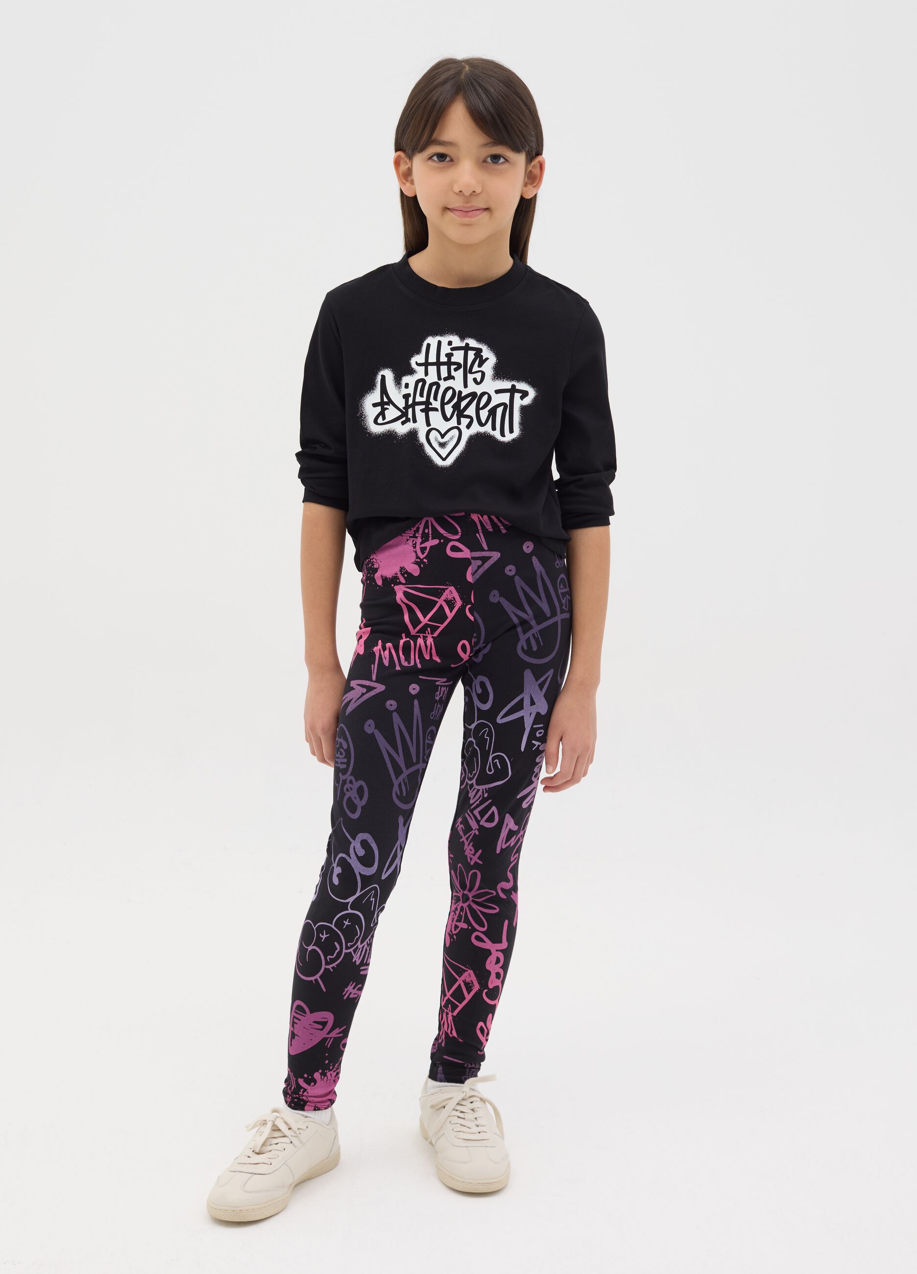 Stretch cotton leggings with graffiti print