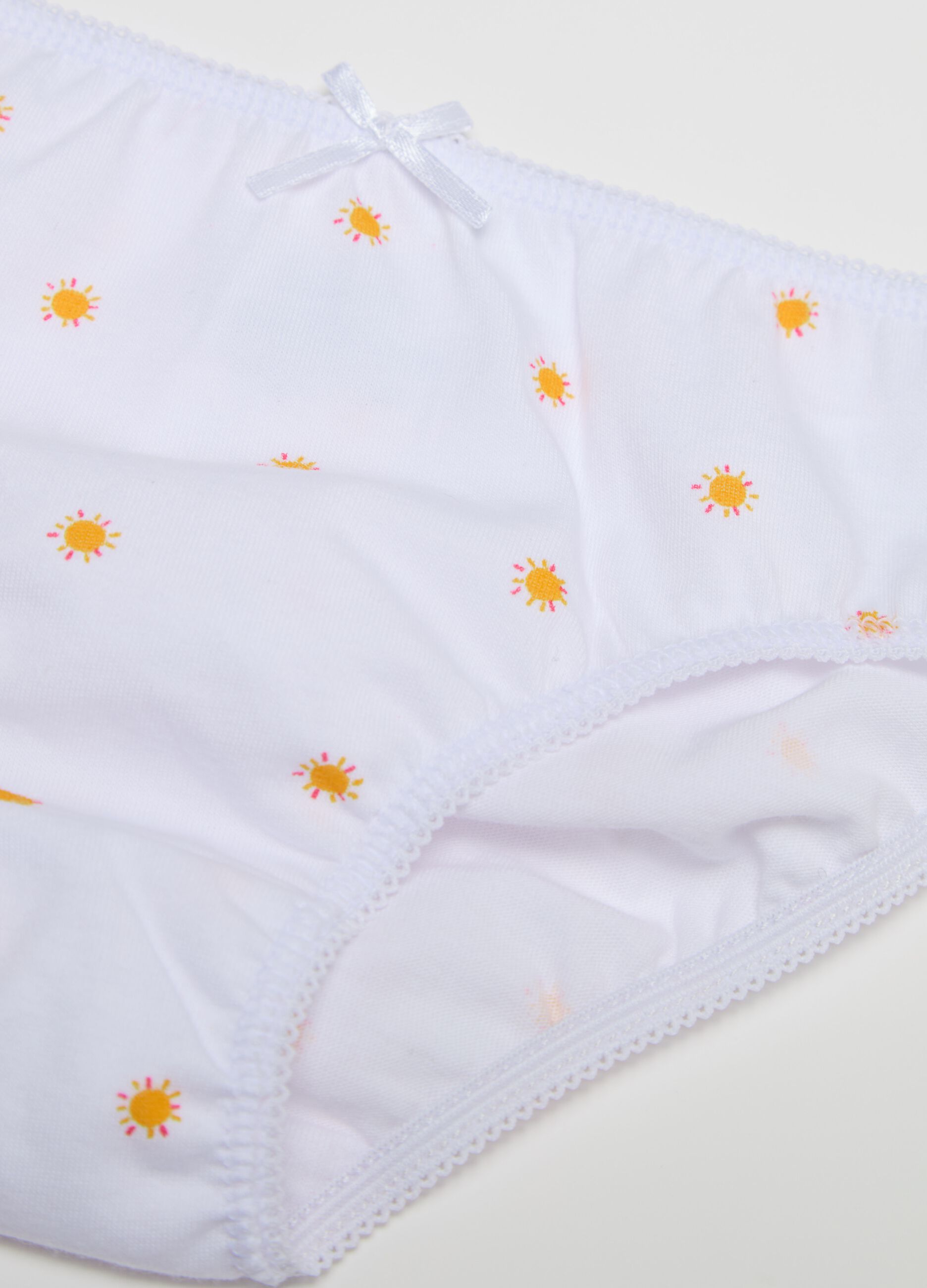 Three-pack briefs in cotton with bow and print