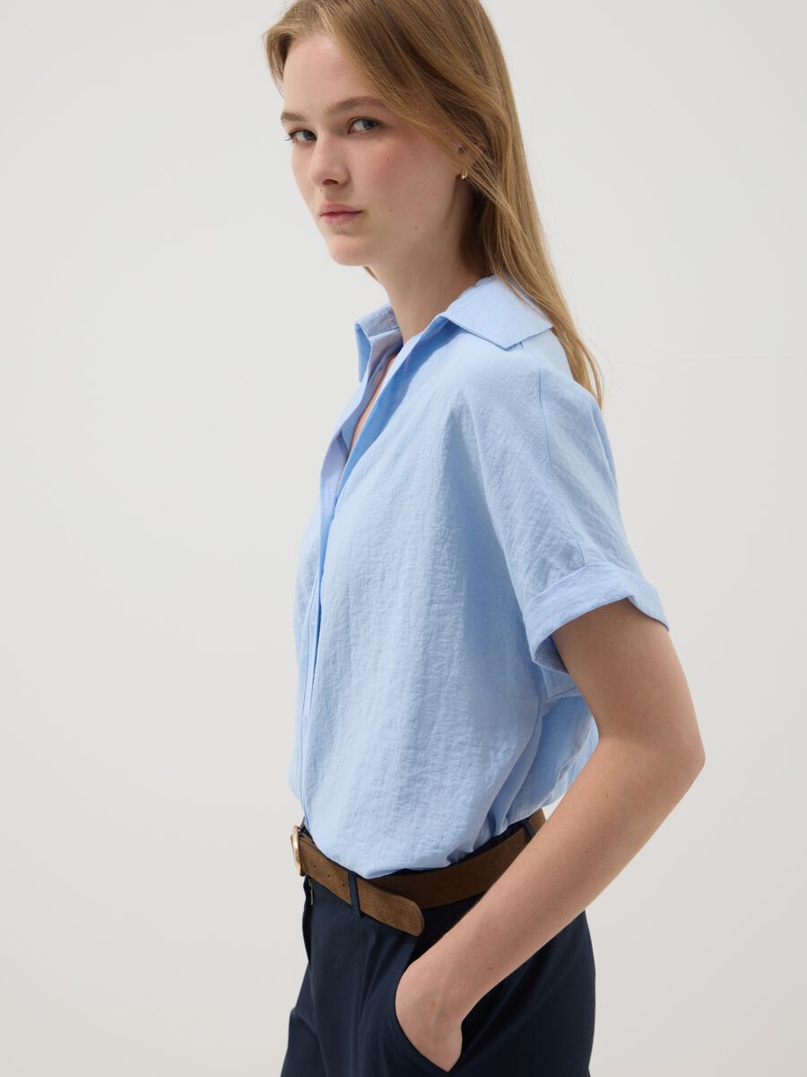 Camicia azzurra in misto viscosa_0
