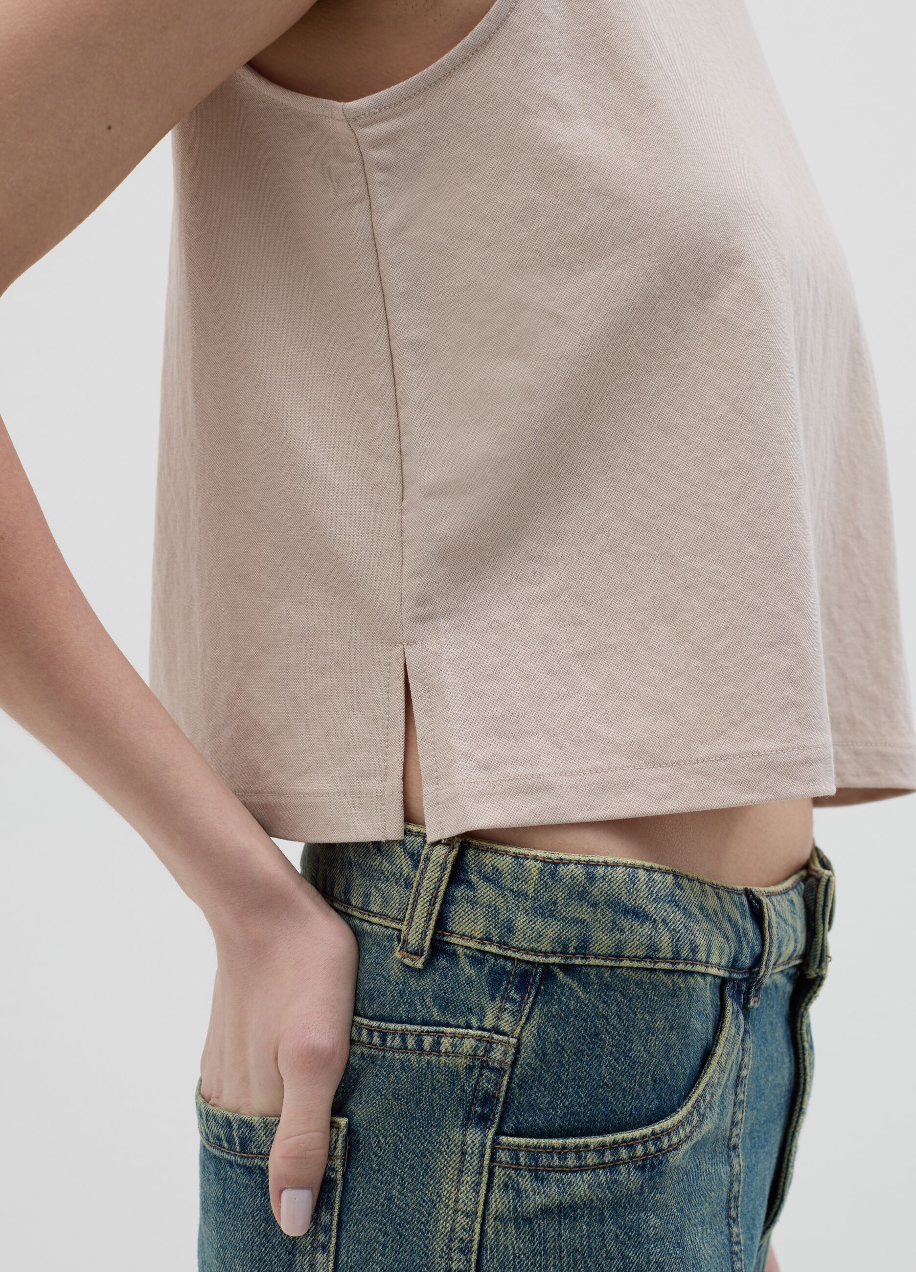 Women's cropped waist top in beige viscose blend with regular fit