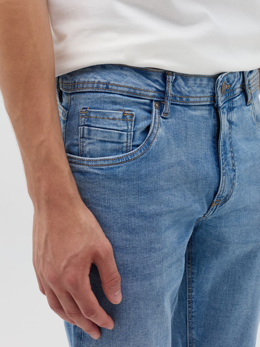 Jeans skinny fit con scoloriture_2