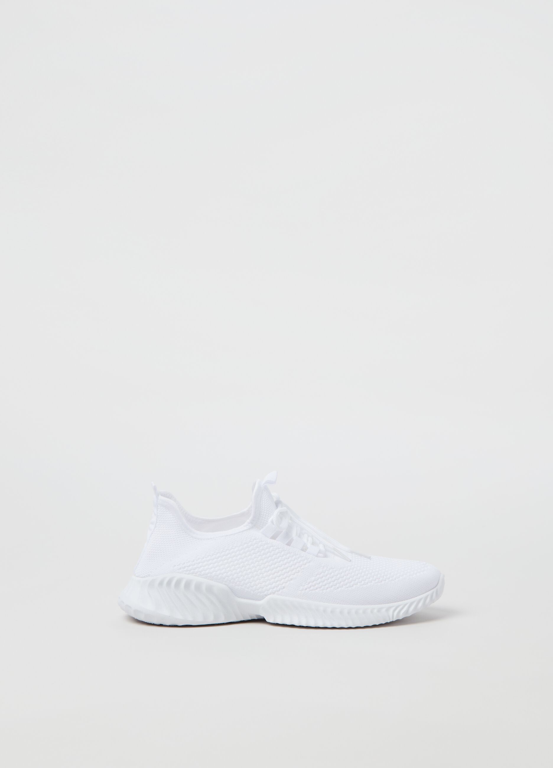Sneakers in mesh_0