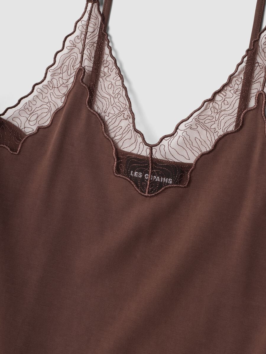 Tank top marrone in viscosa elasticizzata con pizzo e scollo a V_5