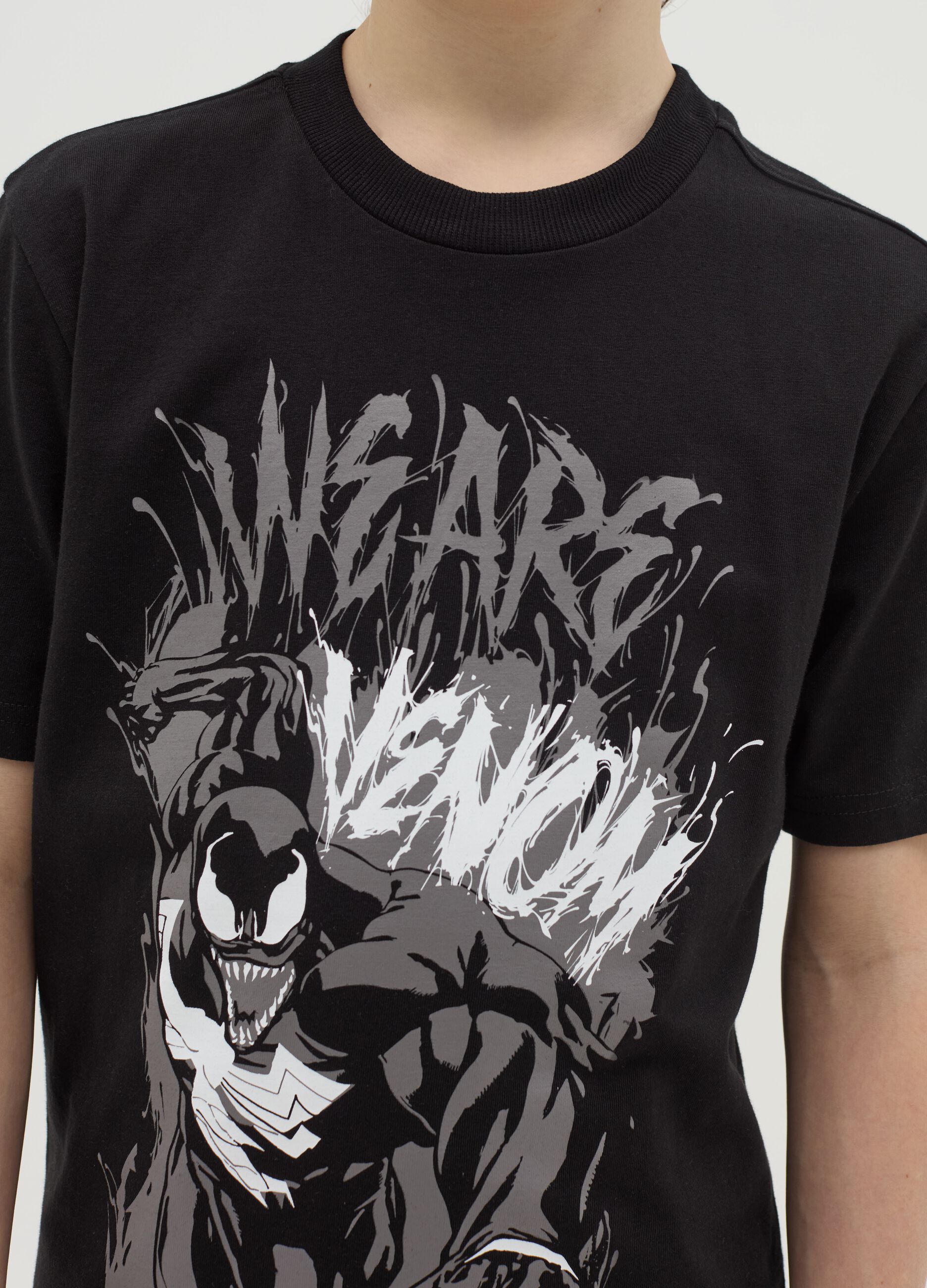 T-shirt with Venom print