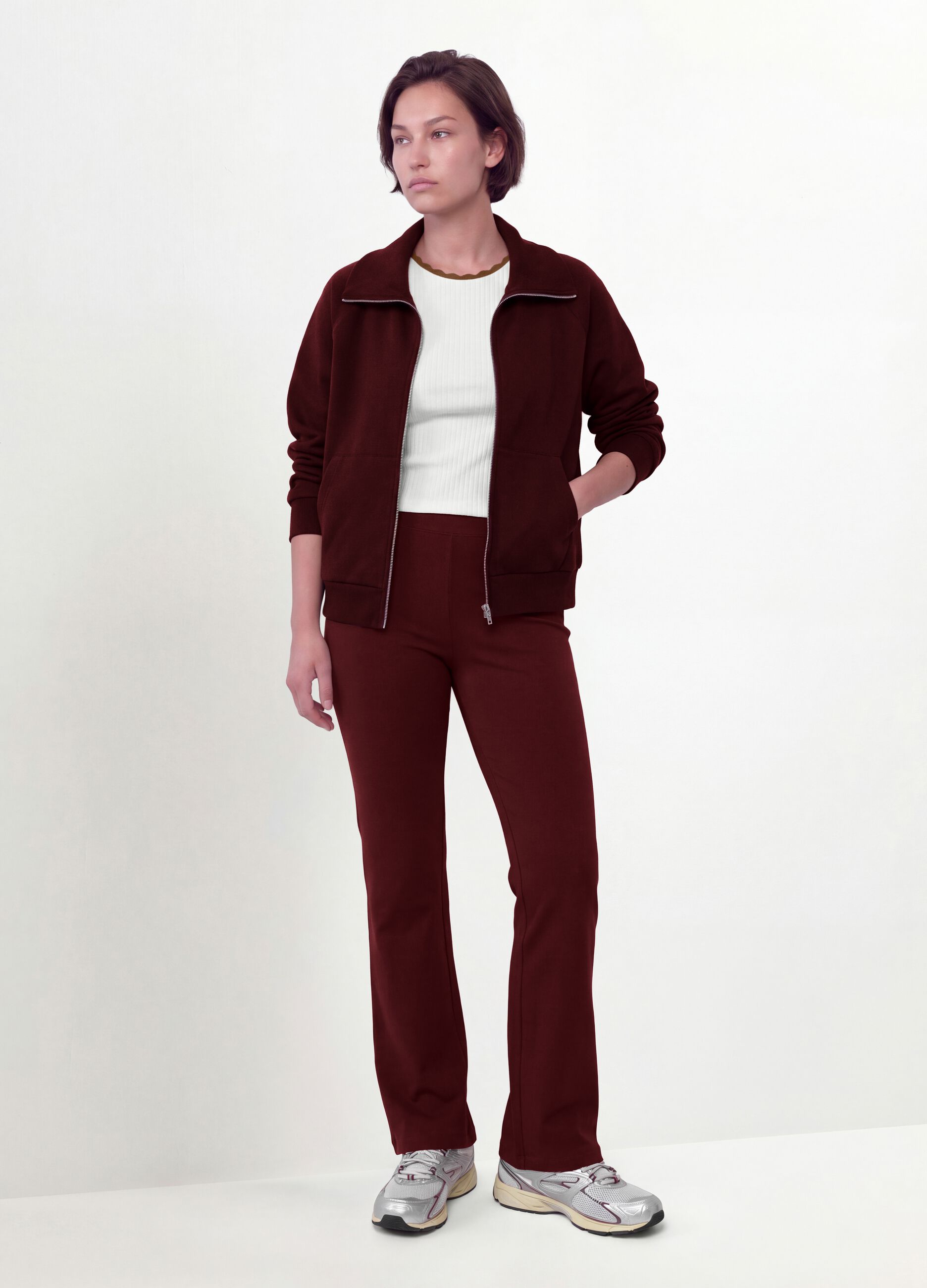 Red stretch viscose sweatshirt with turtleneck, regular fit