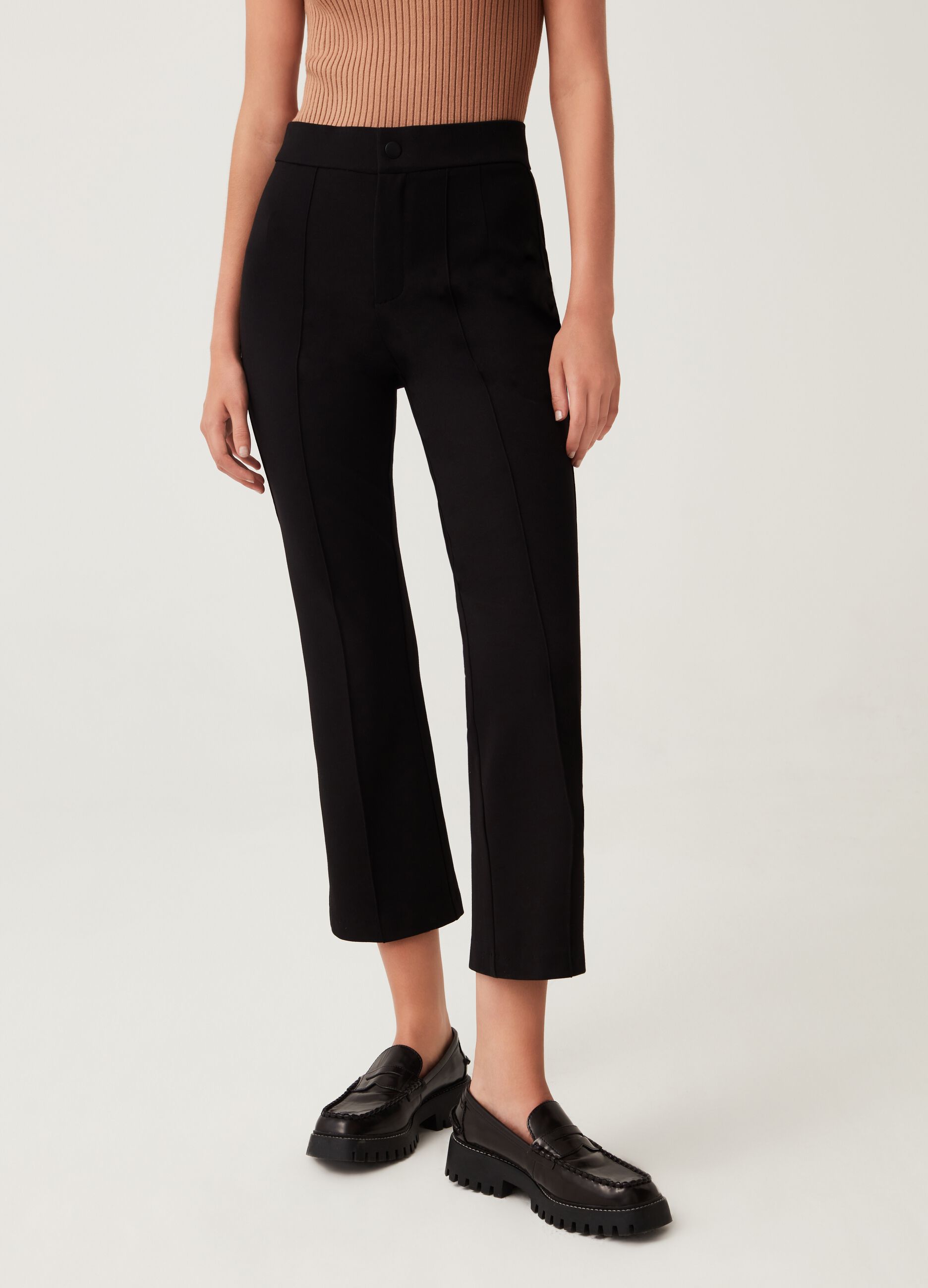 Solid colour crop trousers