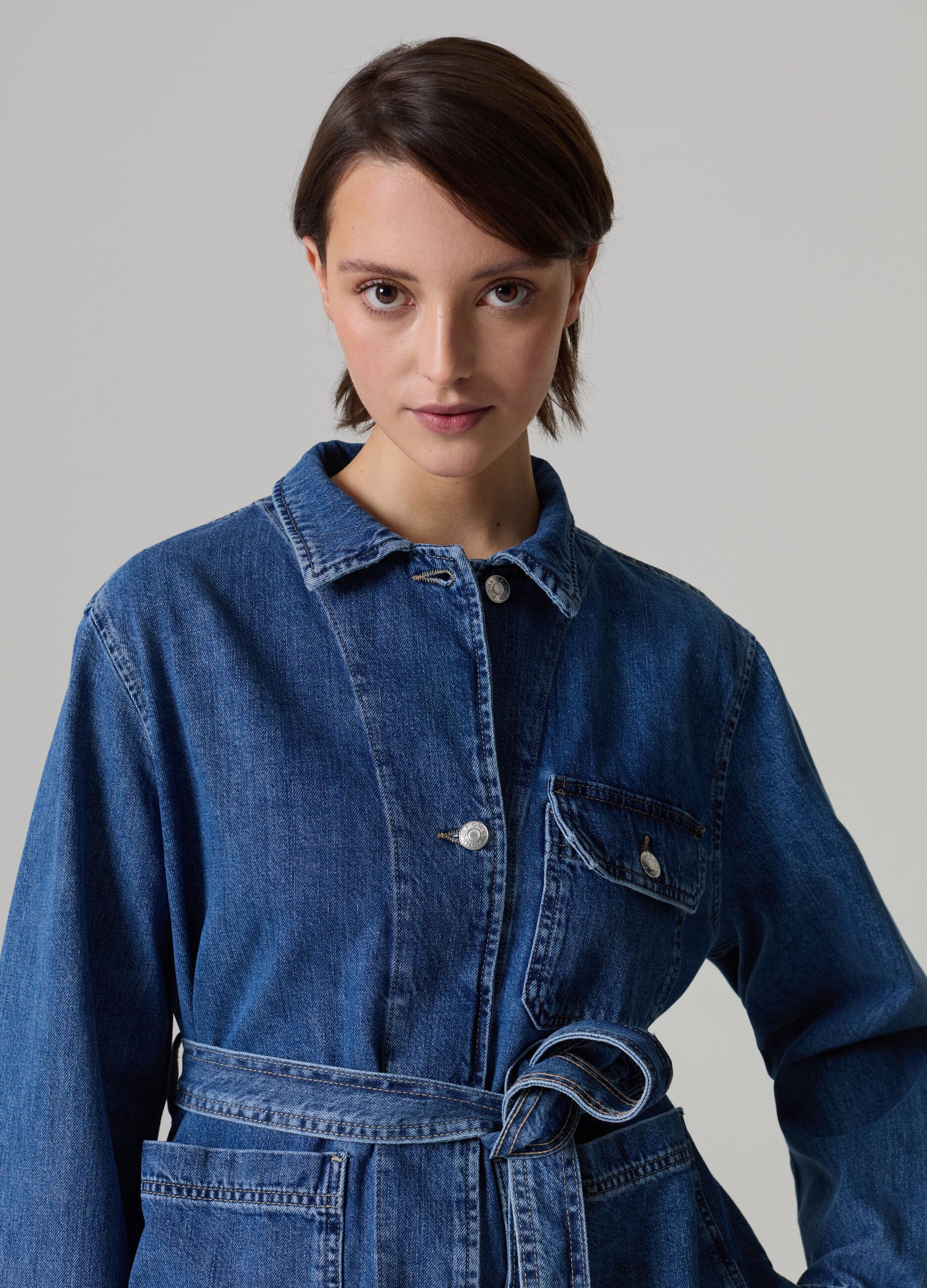 Shacket in denim con cintura