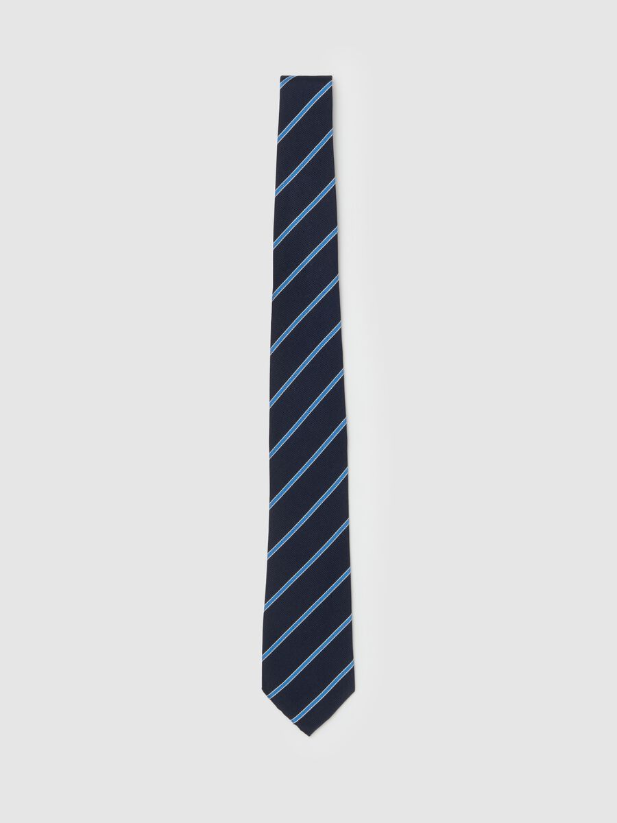 Silk tie with slanted stripes_0