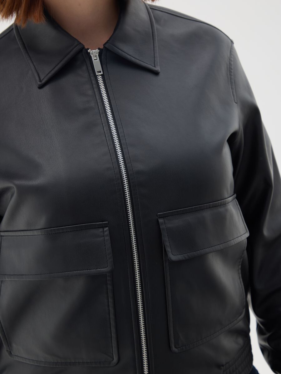 Black regular fit jacket with zip_2