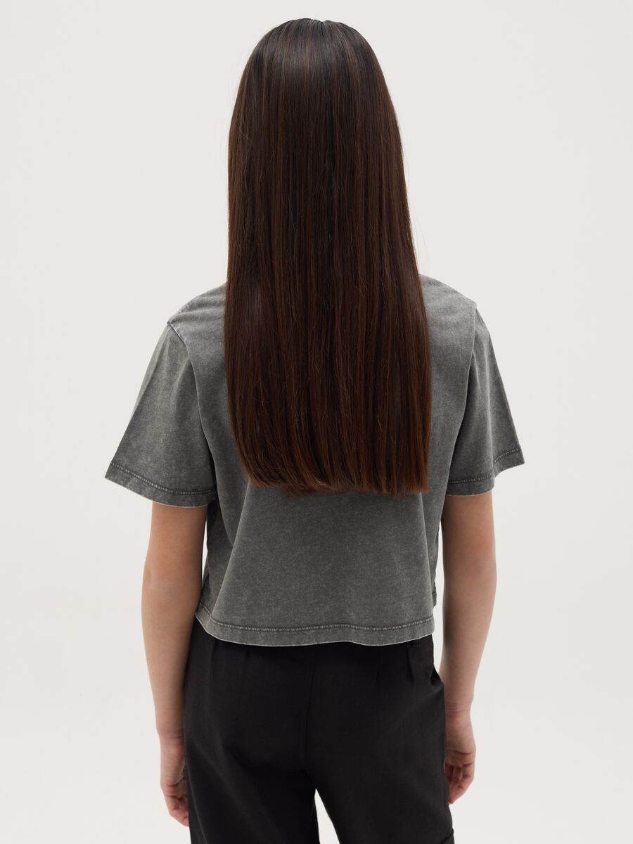 Crop T-shirt in cotton with "Don't Stop" print_2