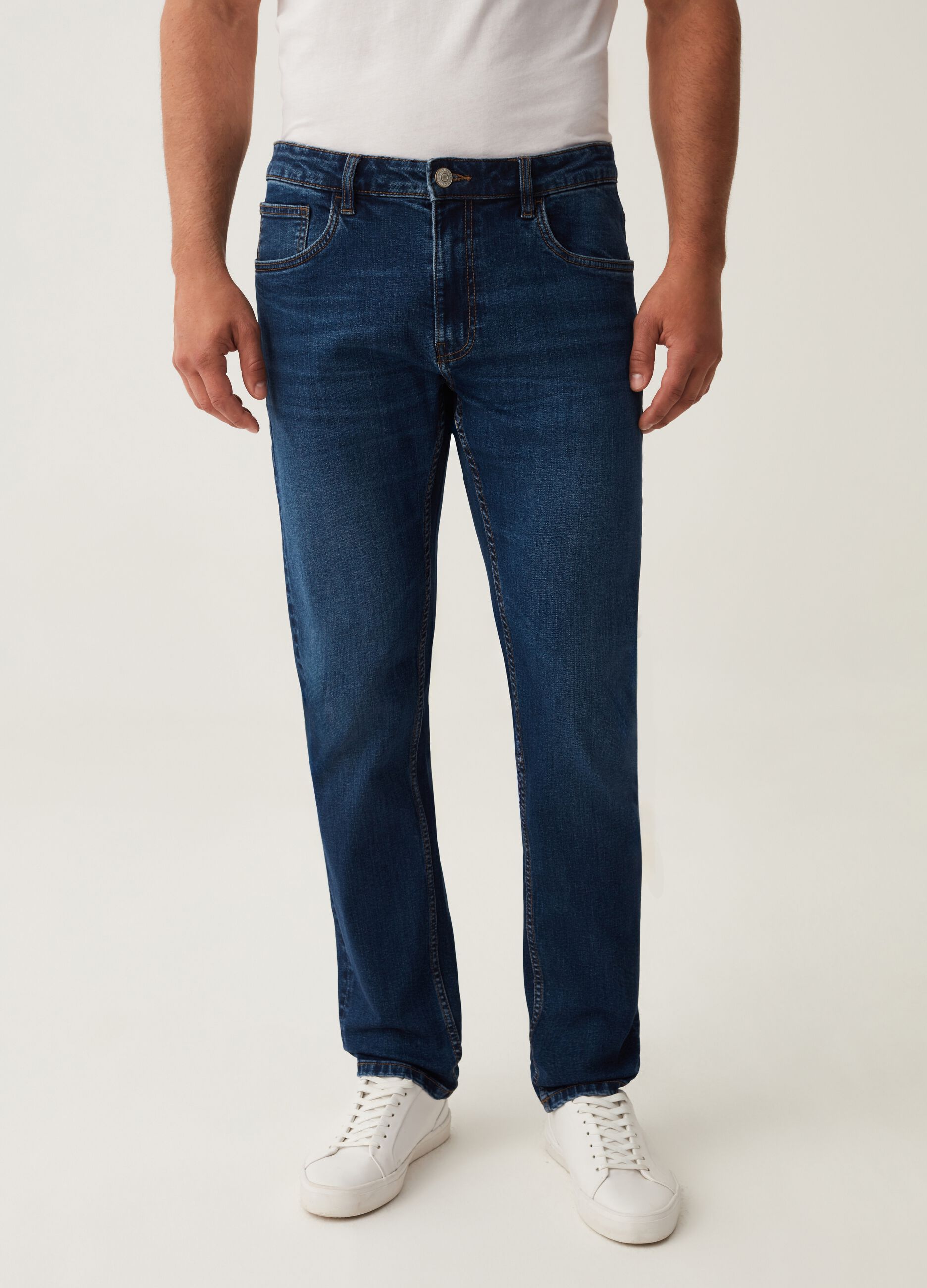 Jeans slim fit con scoloriture_1