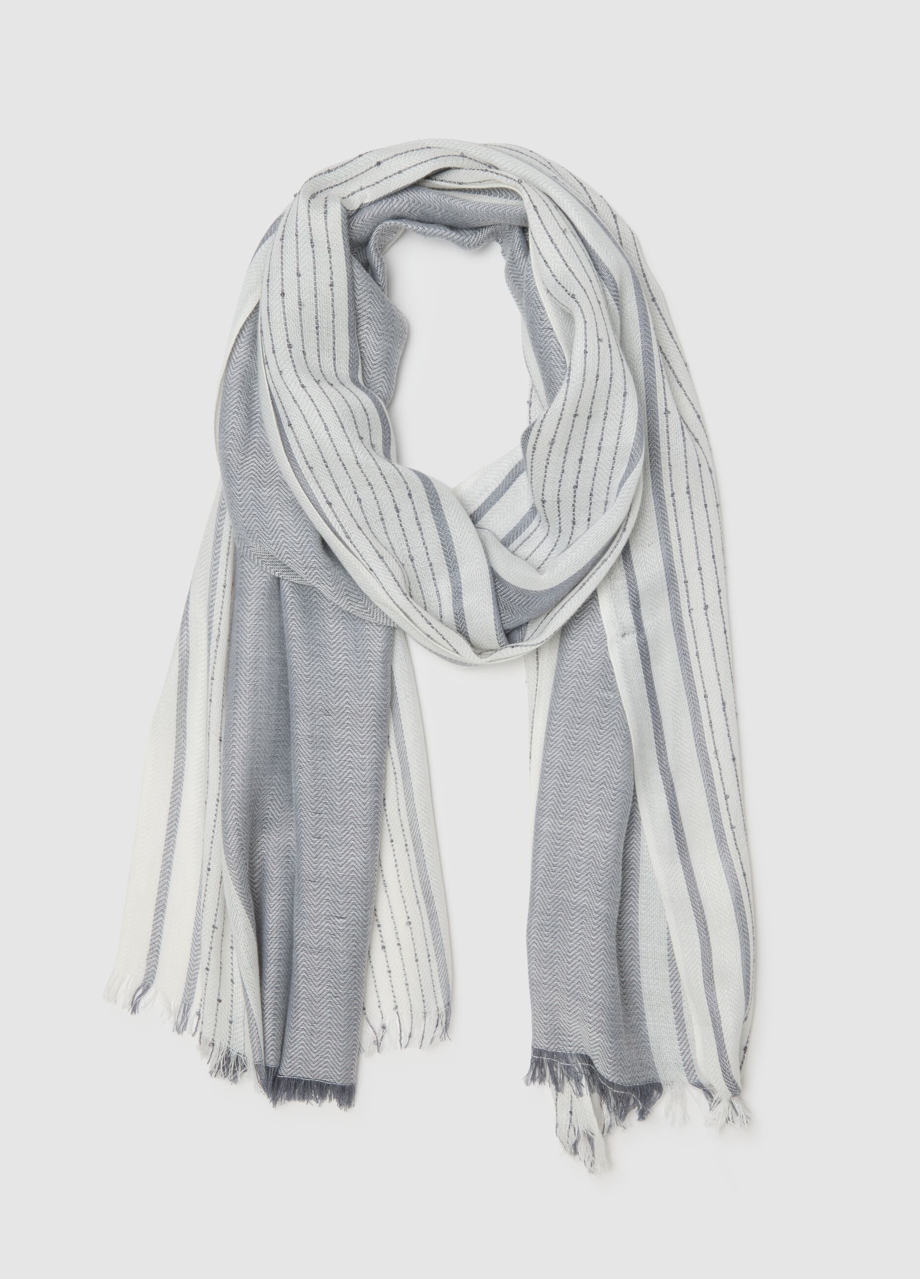 Lightweight scarf in pure viscose with multicolour stripes and fringes